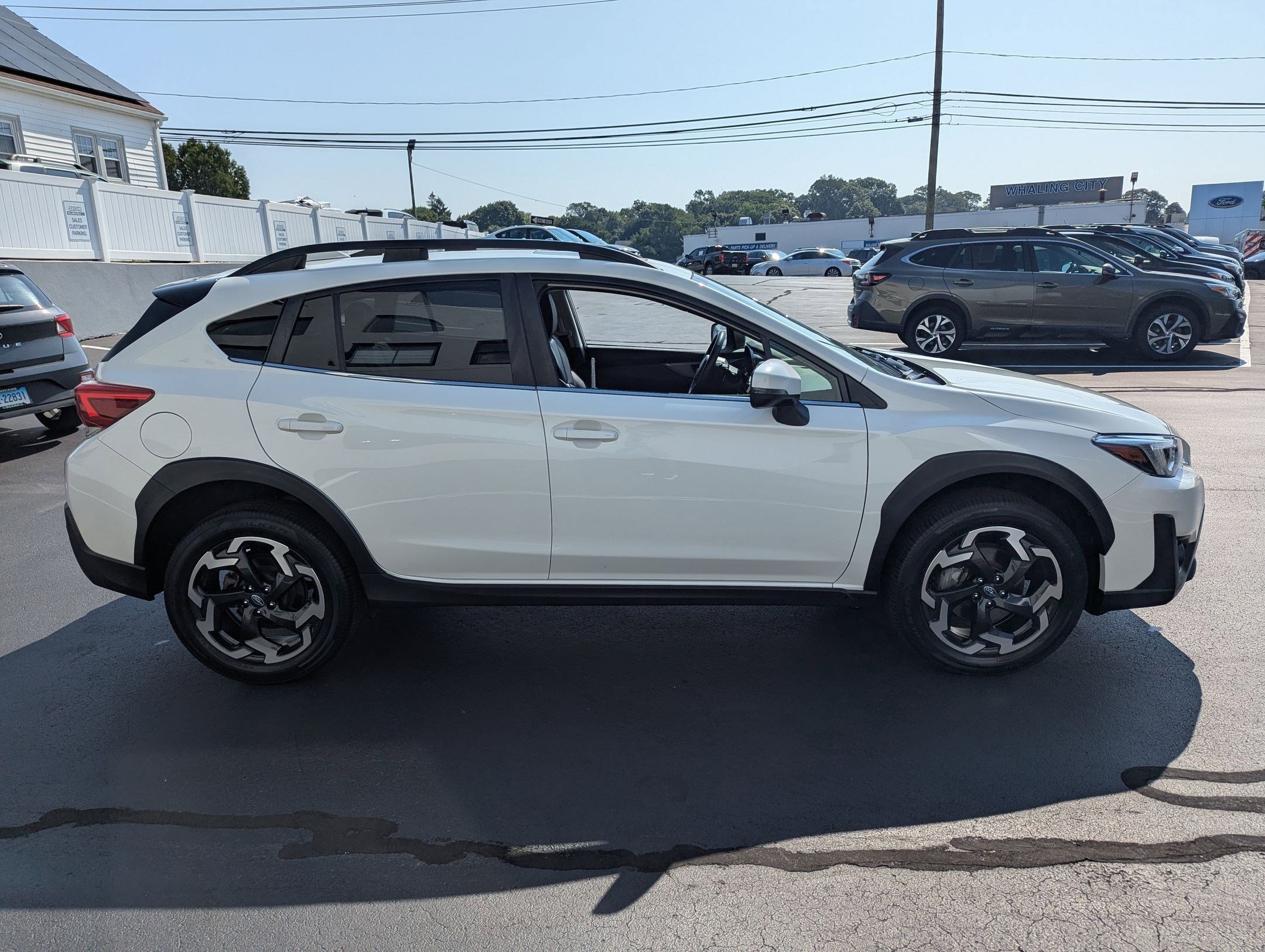 2023 Subaru Crosstrek Limited photo 2
