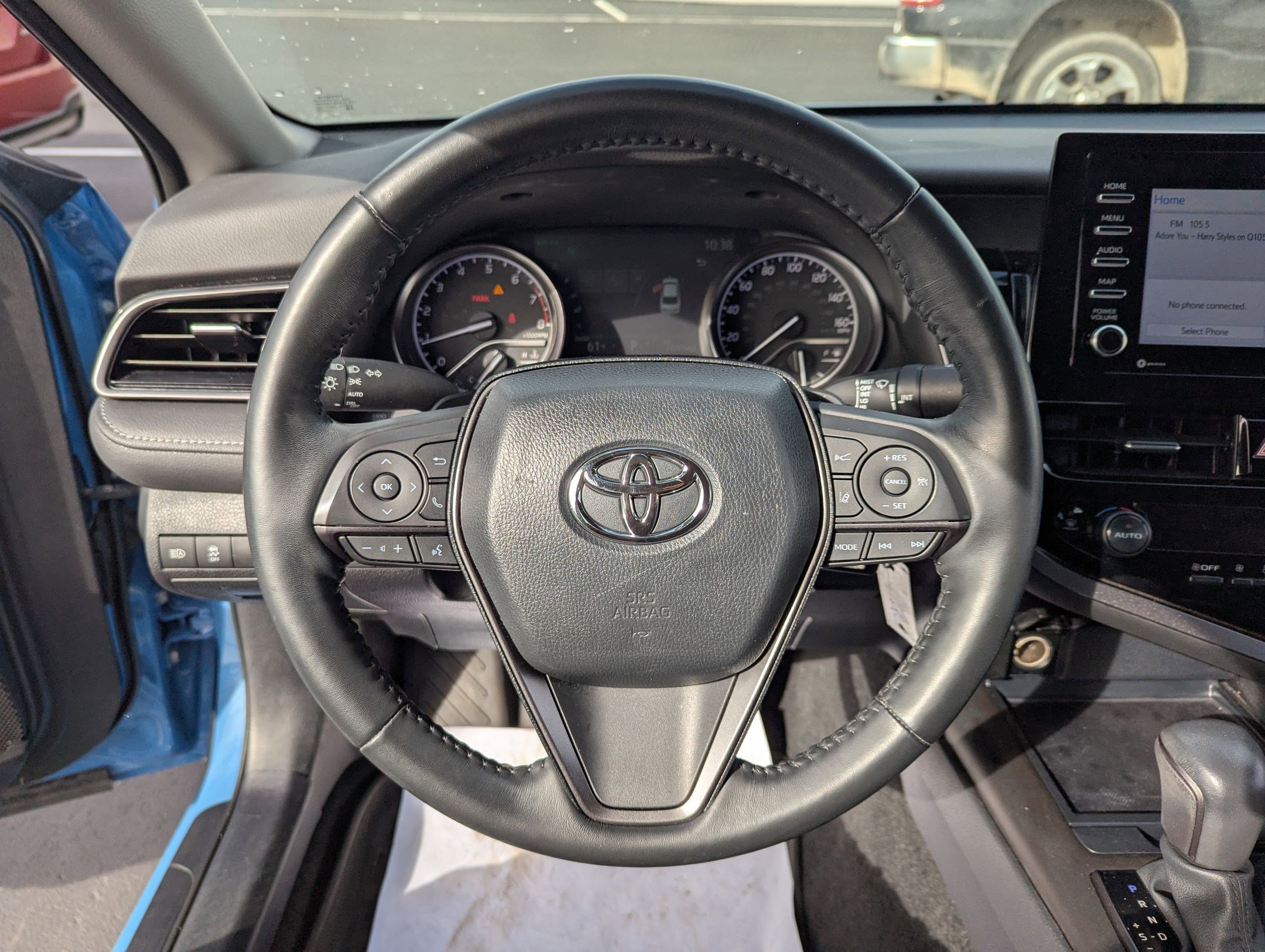 2023 Toyota Camry SE - Photo 10