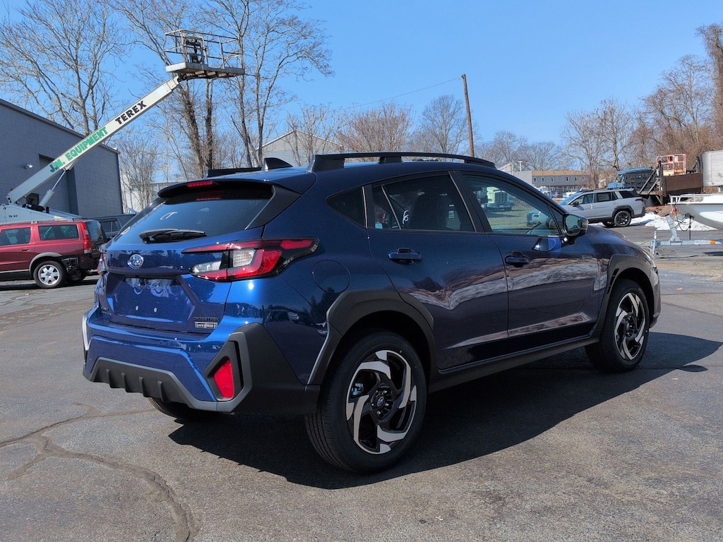 2026 Subaru Crosstrek Limited Hybrid photo 4