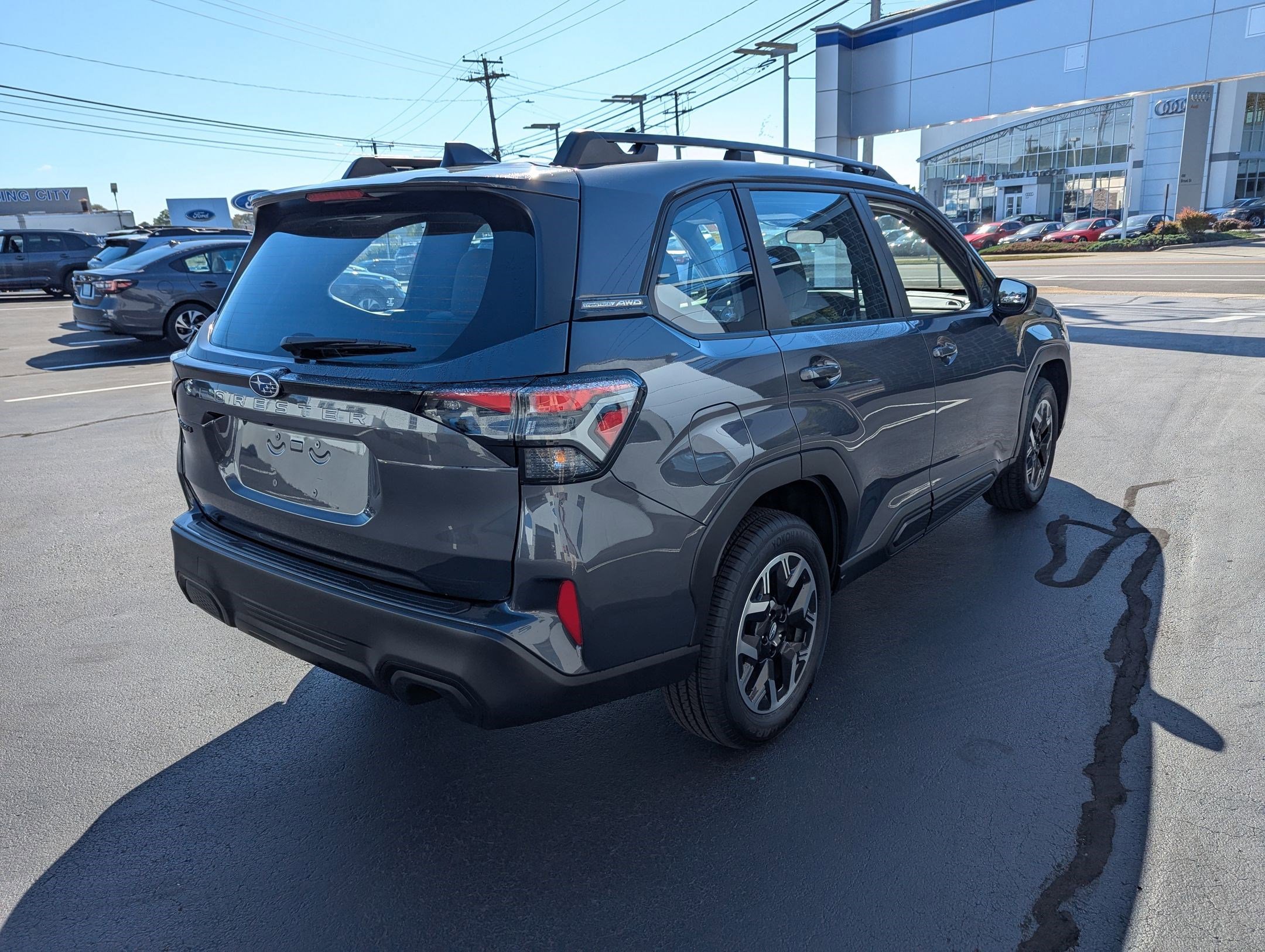 2025 Subaru Forester Base photo 4