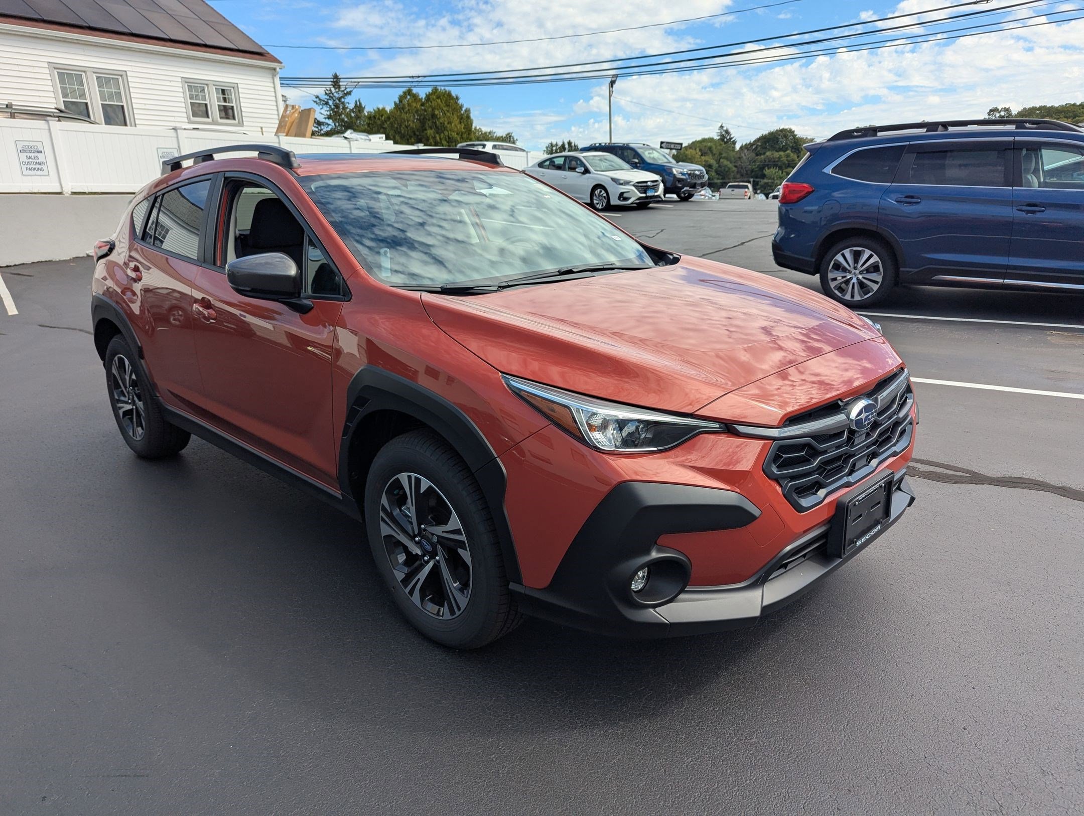 2025 Subaru Crosstrek Premium photo 2