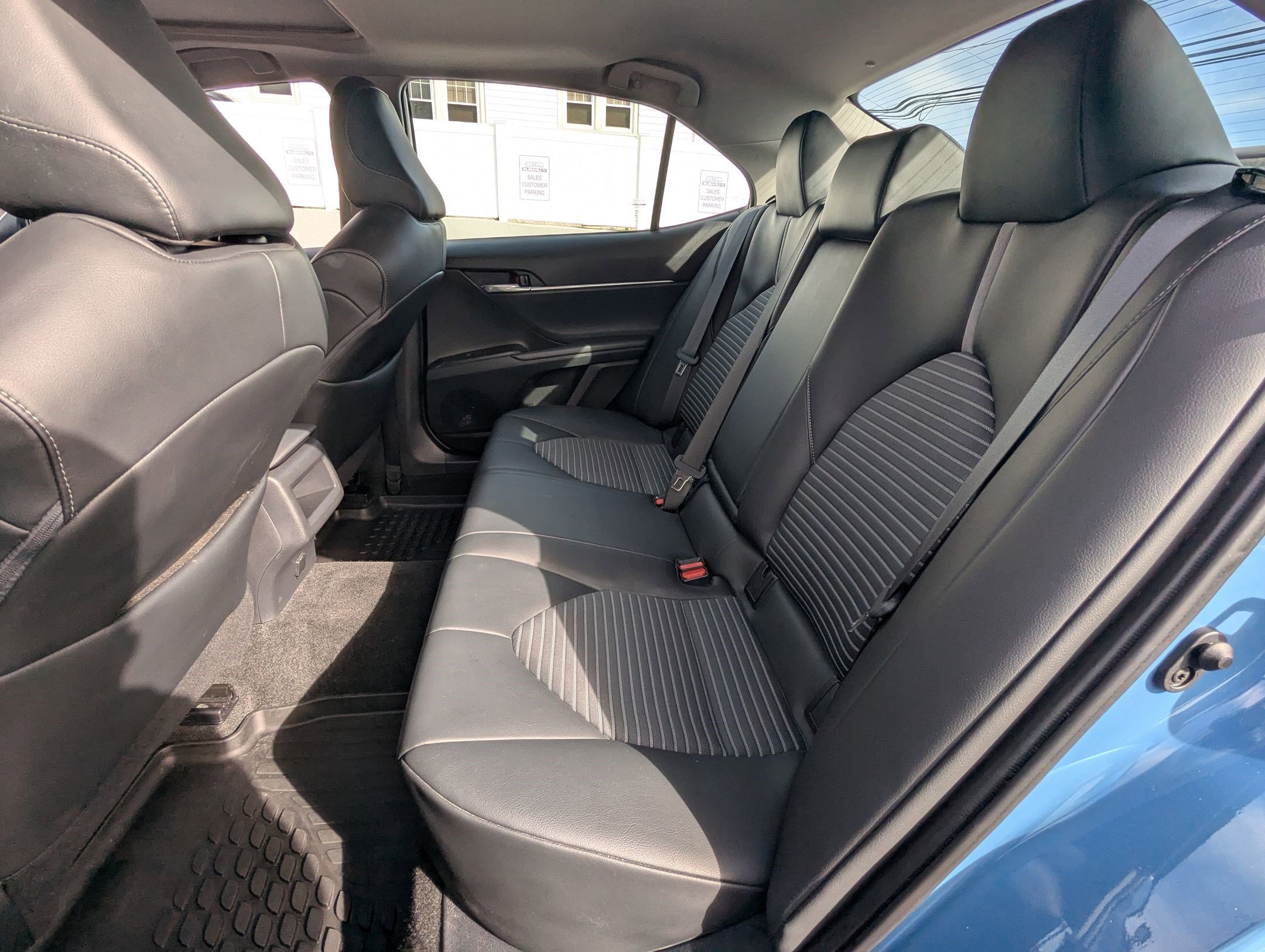 2023 Toyota Camry SE - Photo 20