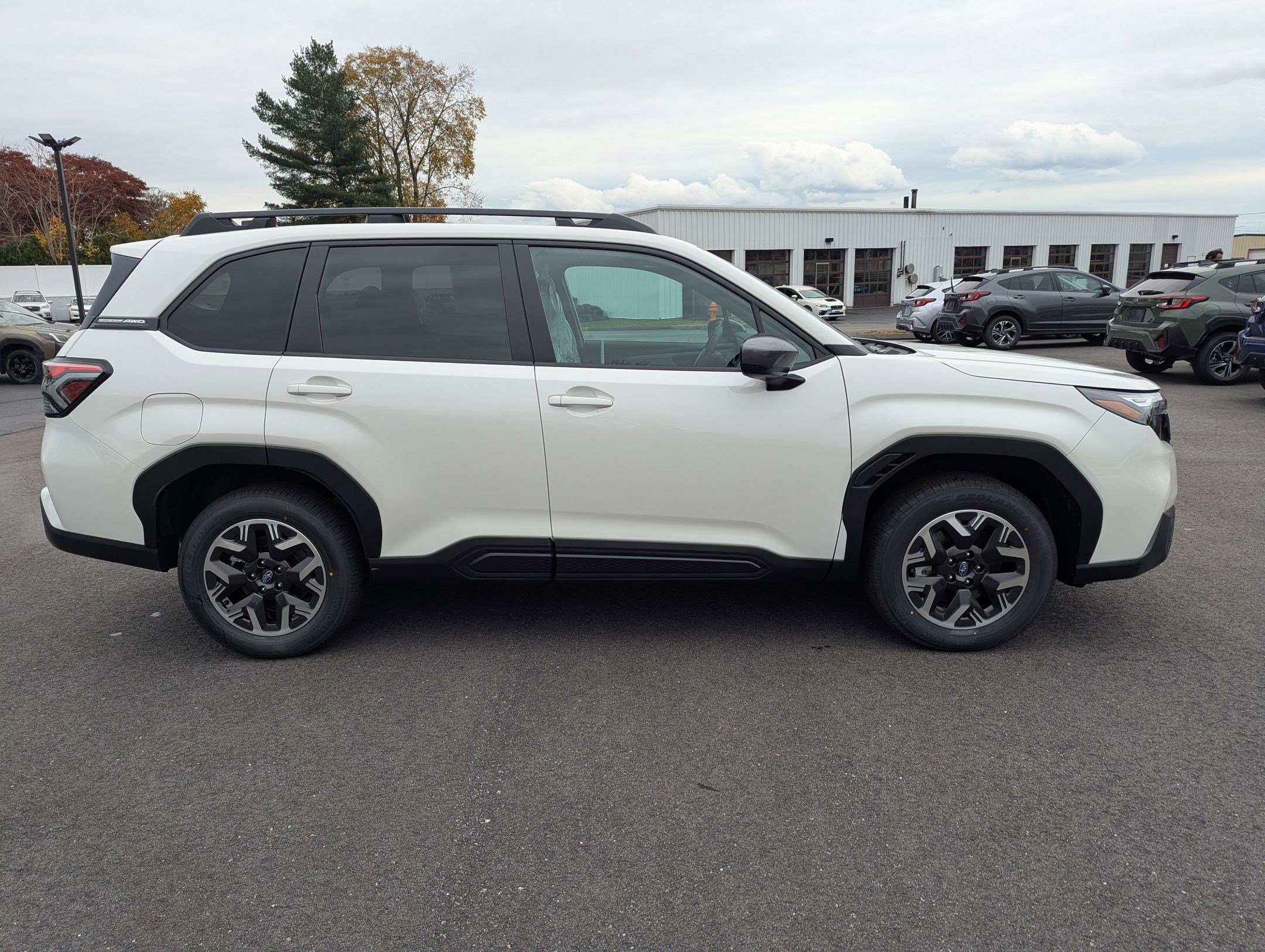 2026 Subaru Forester Premium photo 3