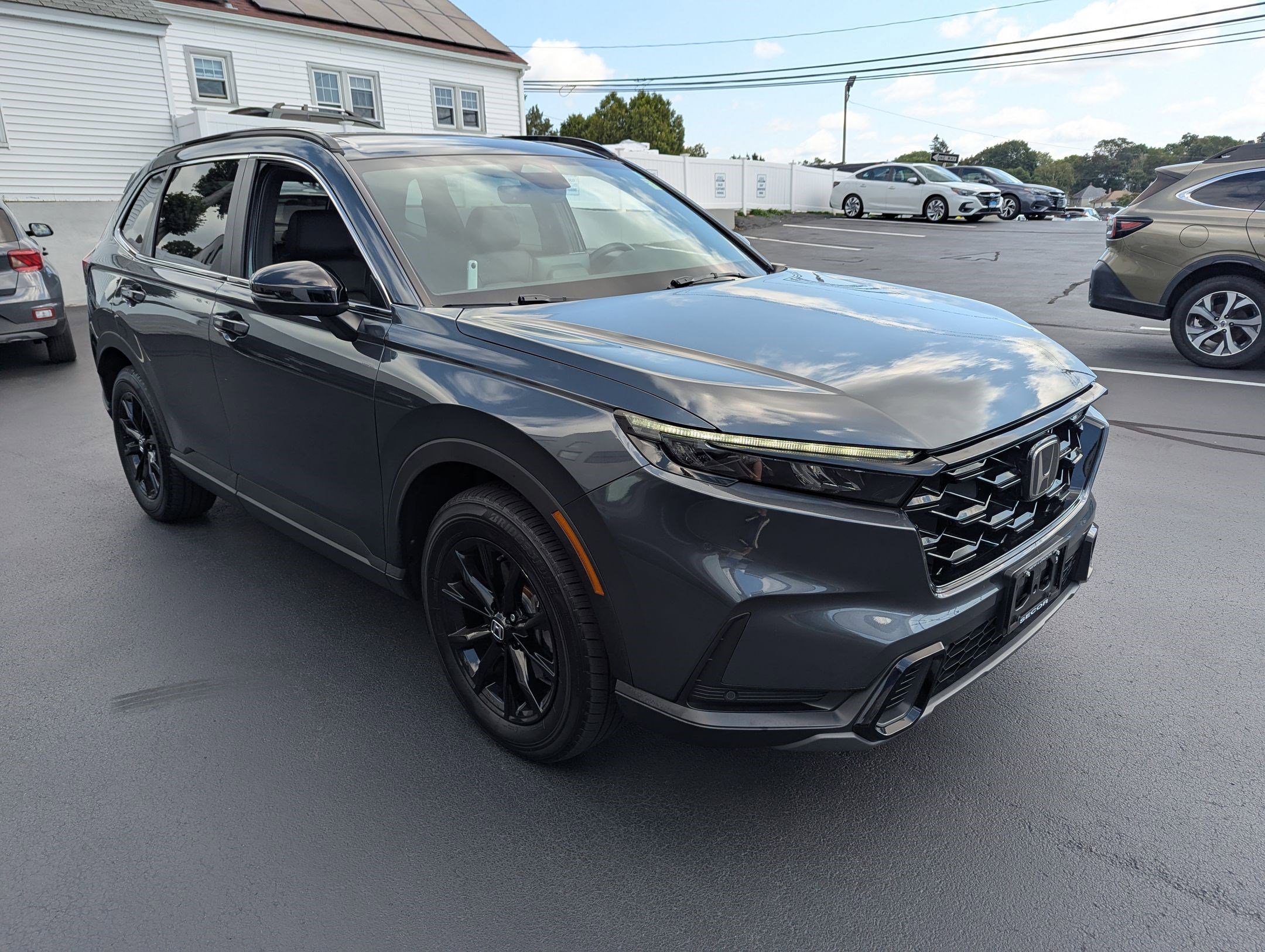2025 Honda CR-V Hybrid Sport-L photo 2