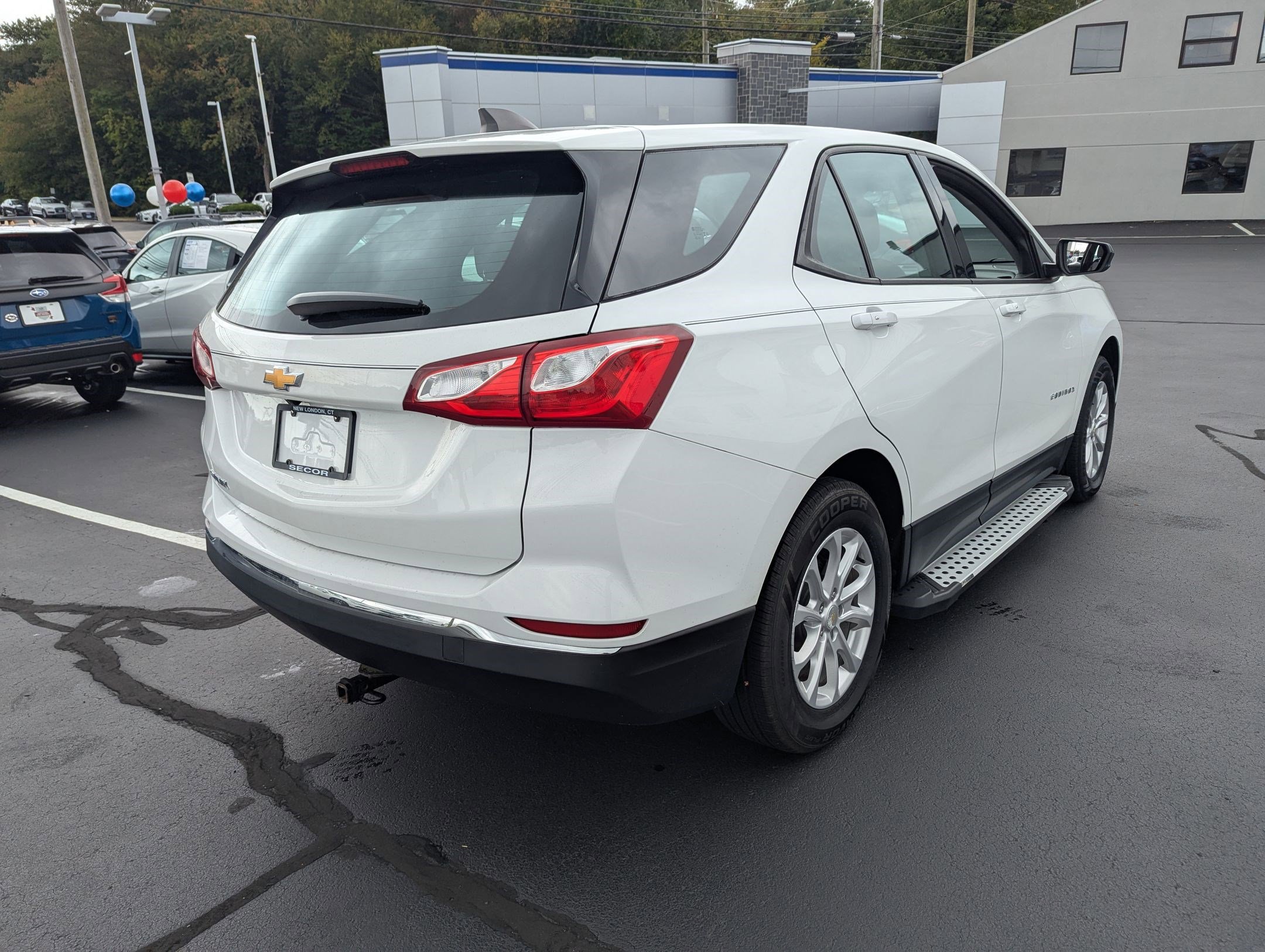 2018 Chevrolet Equinox LS photo 4