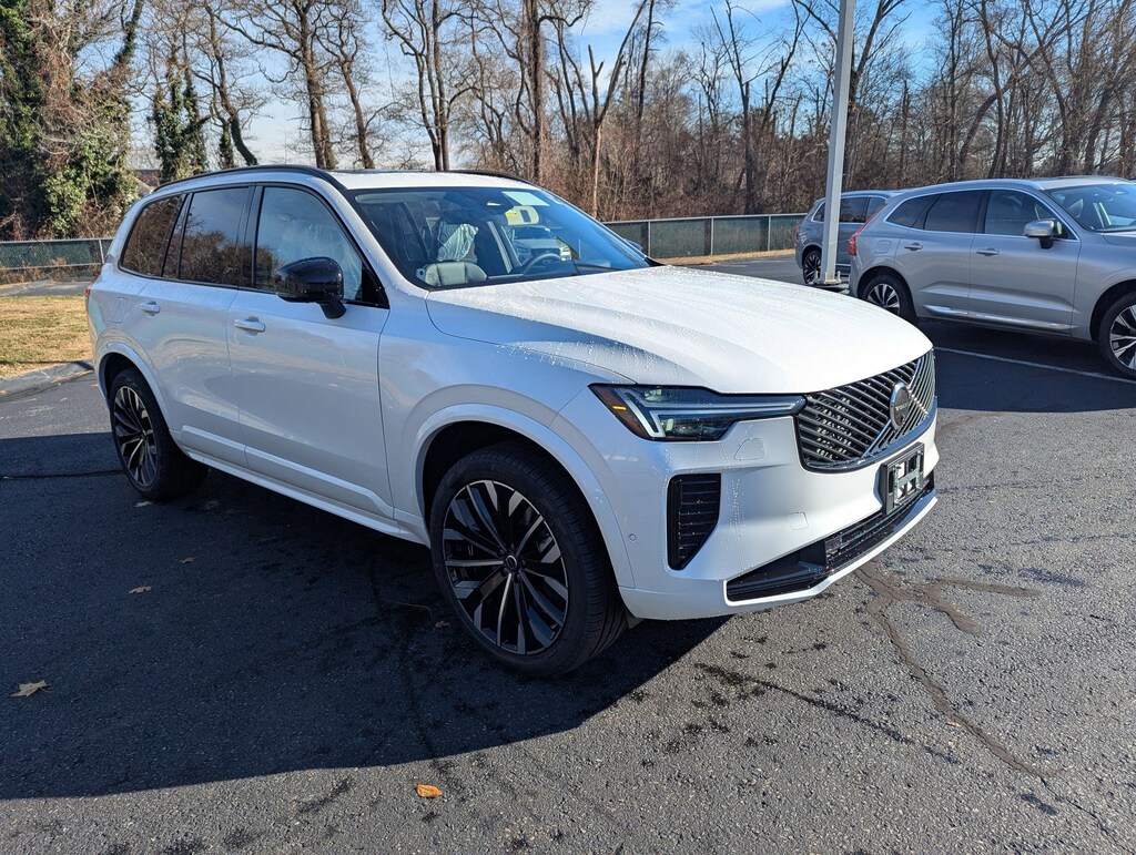 New 2026 Volvo XC90 plug-in hybrid T8 Ultra Dark Theme 7-Seater SUV