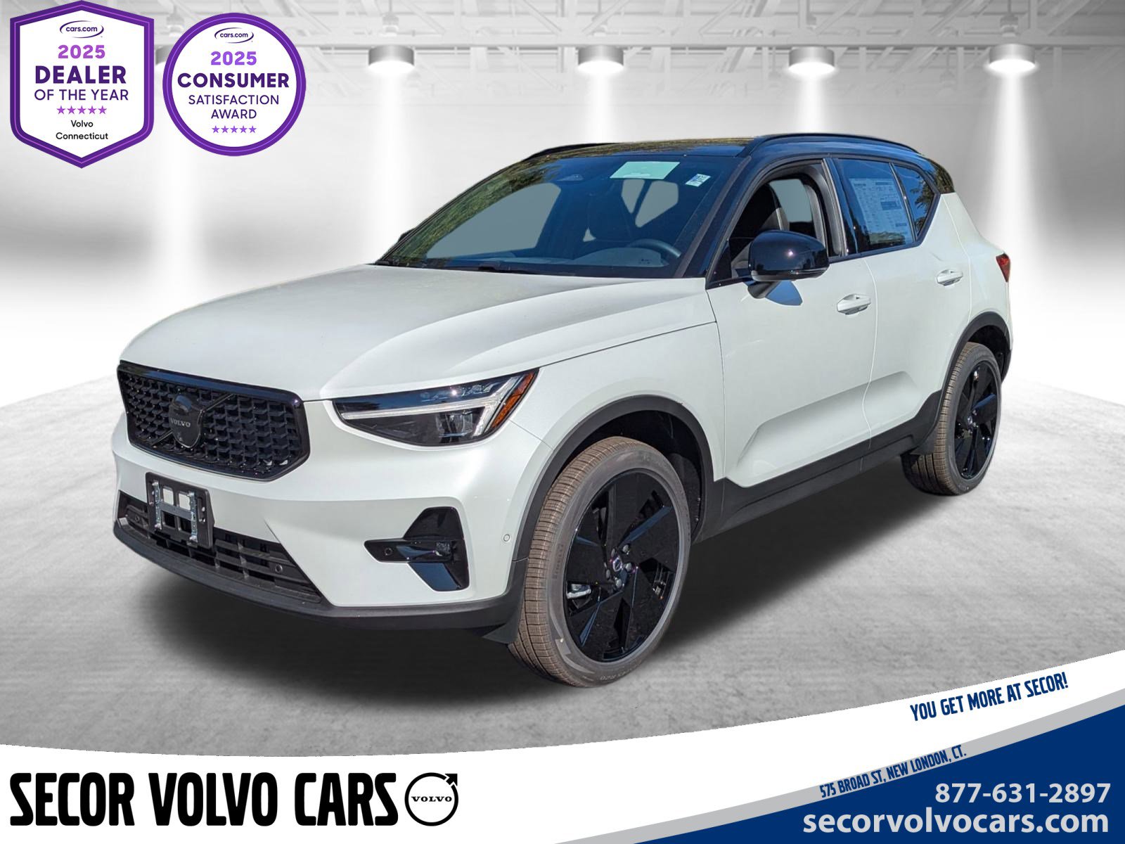 2026 Volvo XC40 SUV 