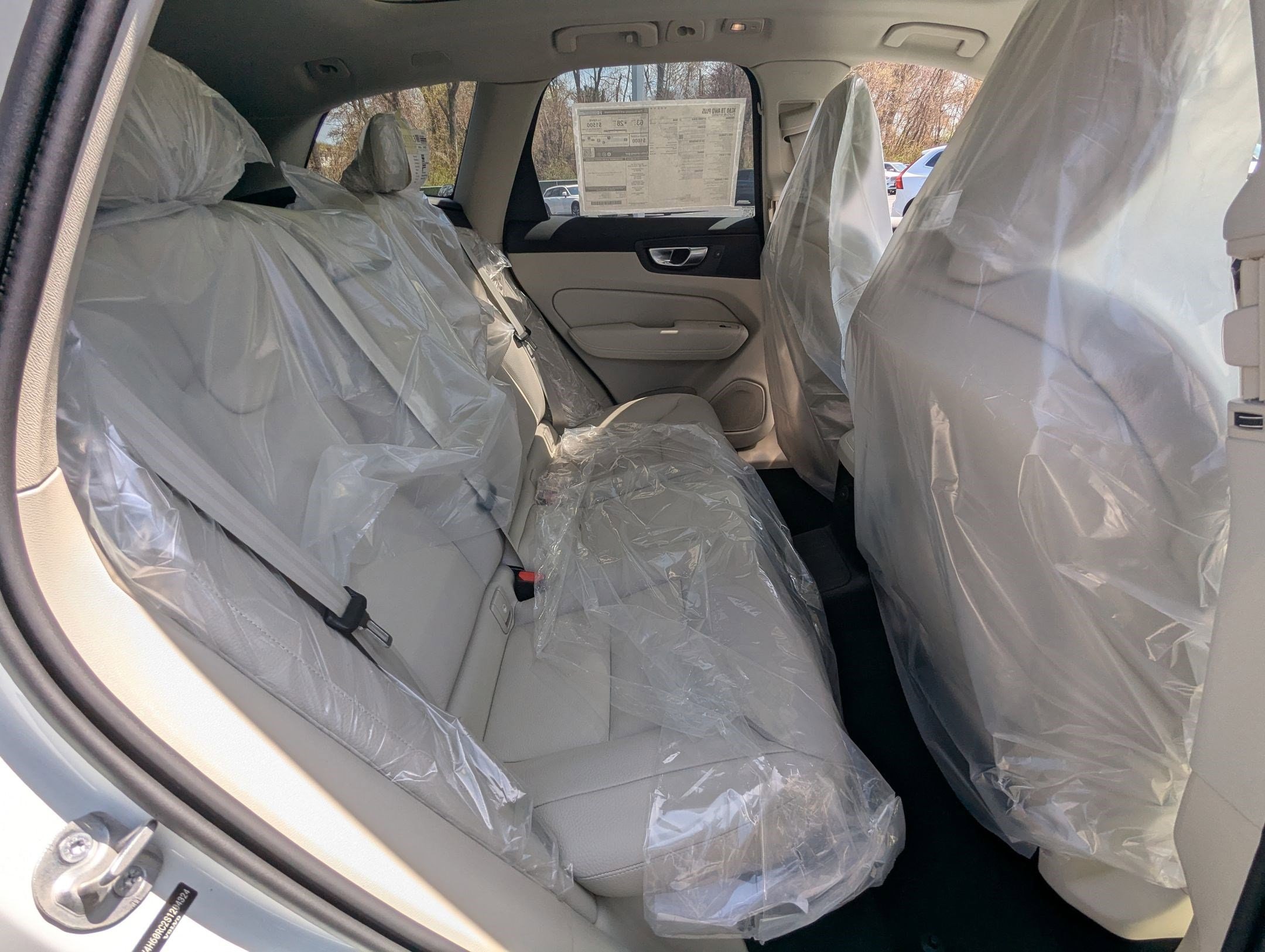 2025 Volvo XC60 Plus - Photo 20