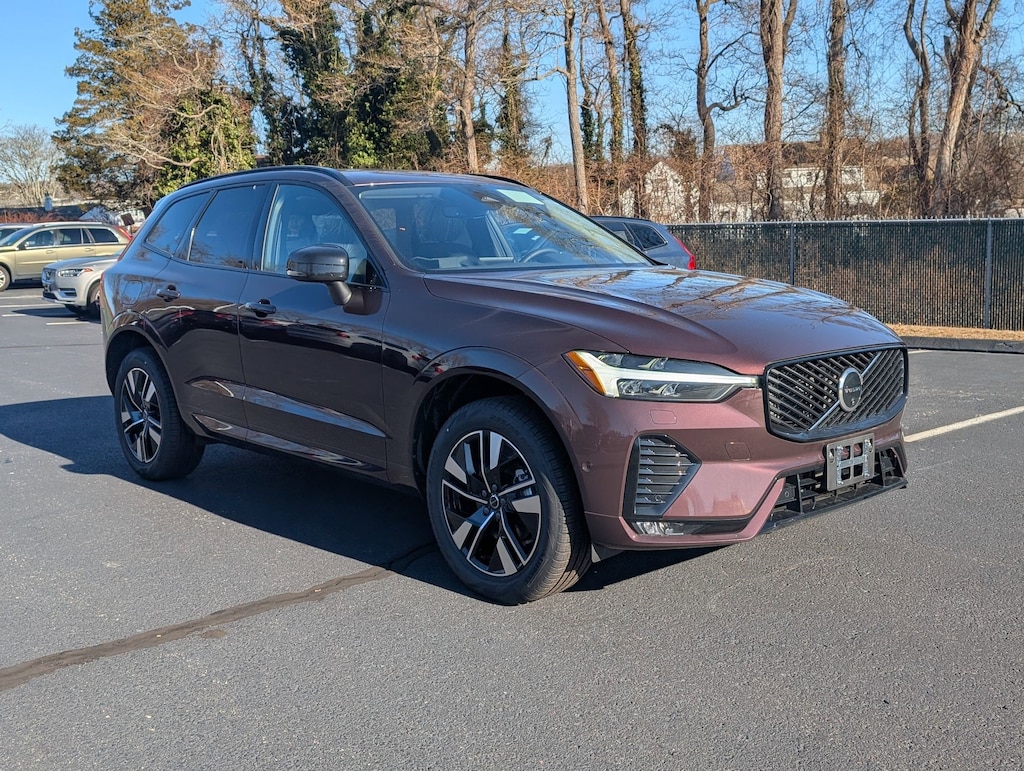 New 2026 Volvo XC60 B5 Plus SUV