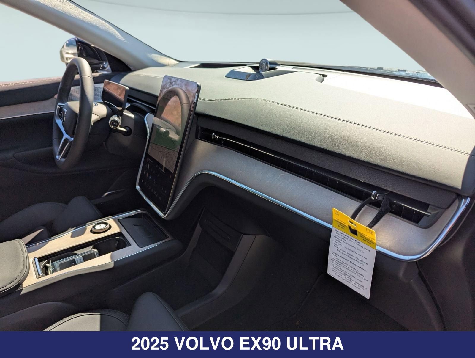 2025 Volvo EX90 Ultra - Photo 24