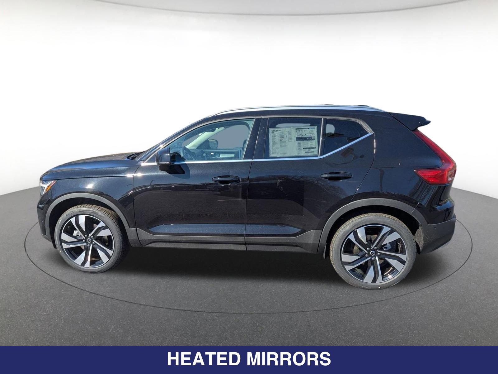 2025 Volvo XC40 Plus - Photo 7