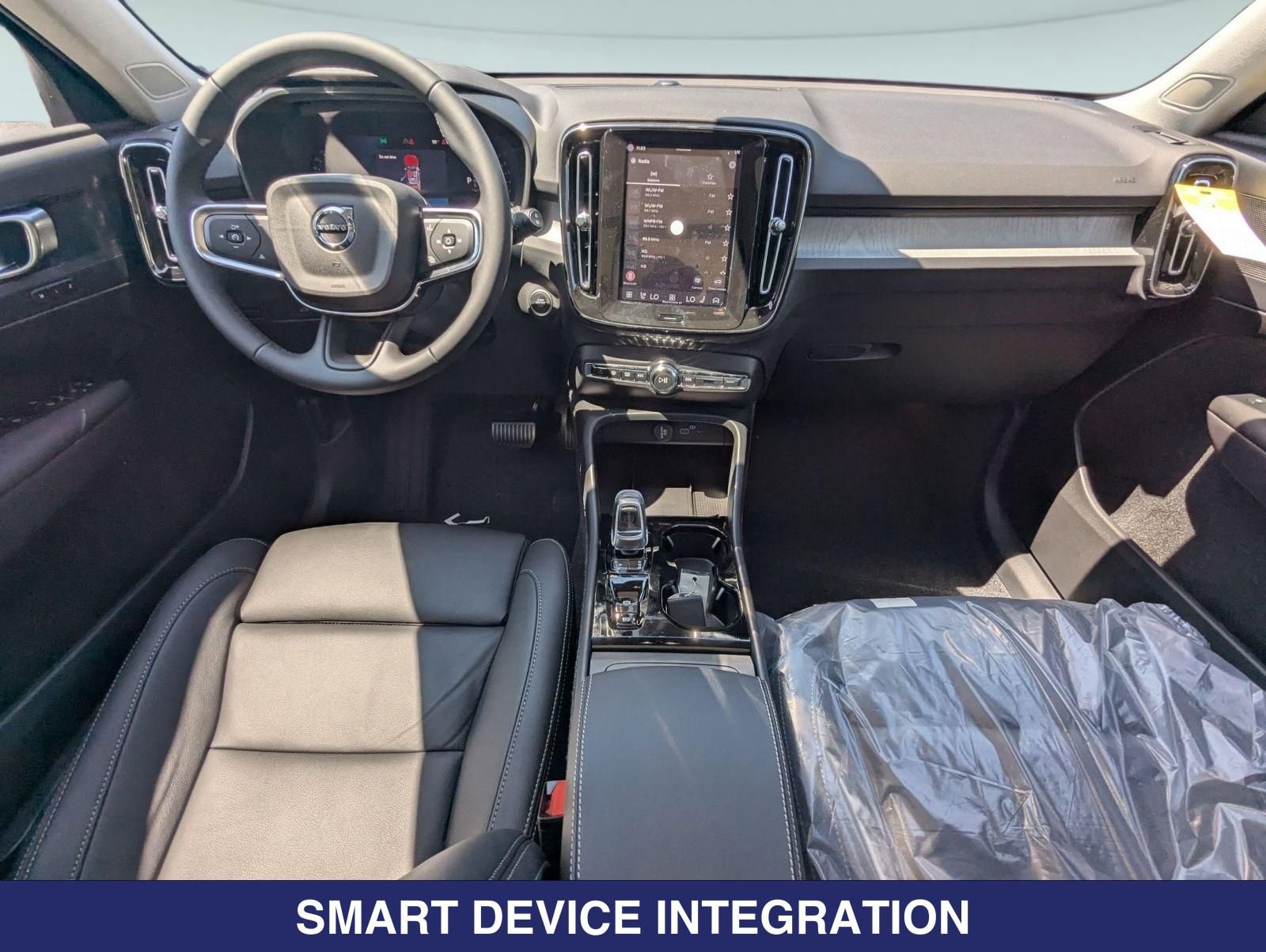 2026 Volvo XC40 Plus - Photo 19