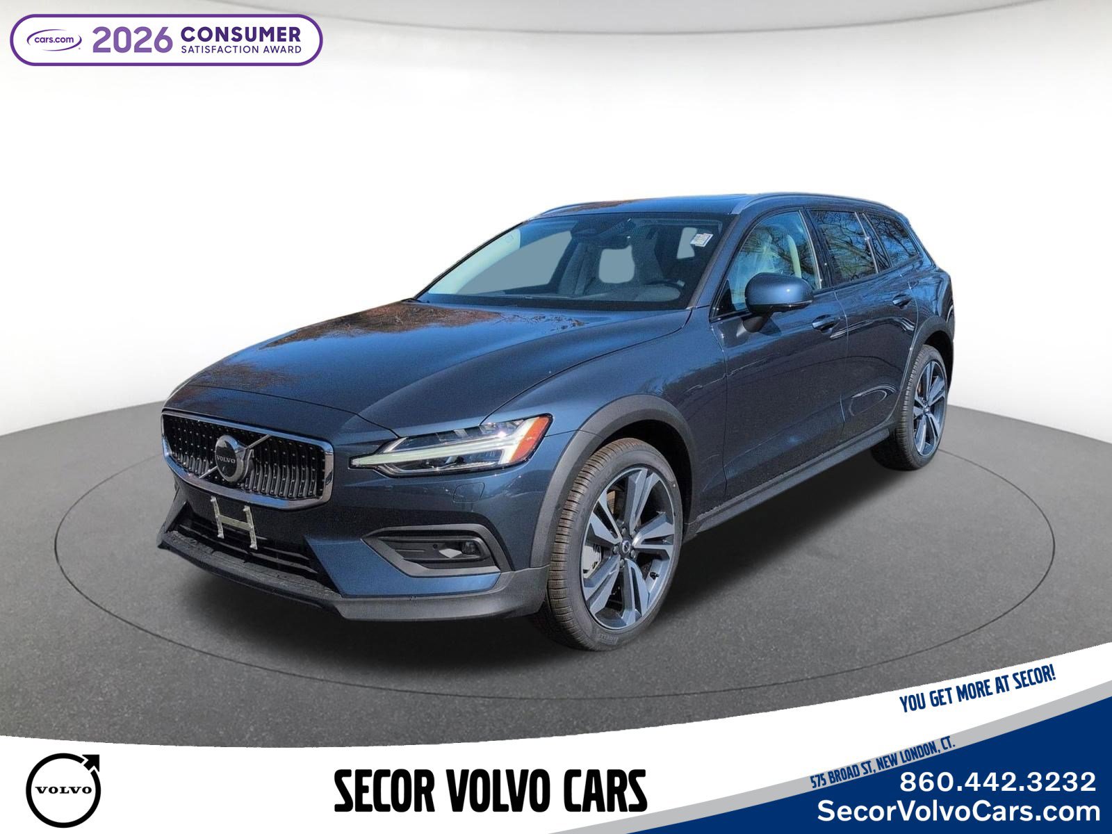 2026 Volvo V60 Cross Country B5 Plus AWD's photo