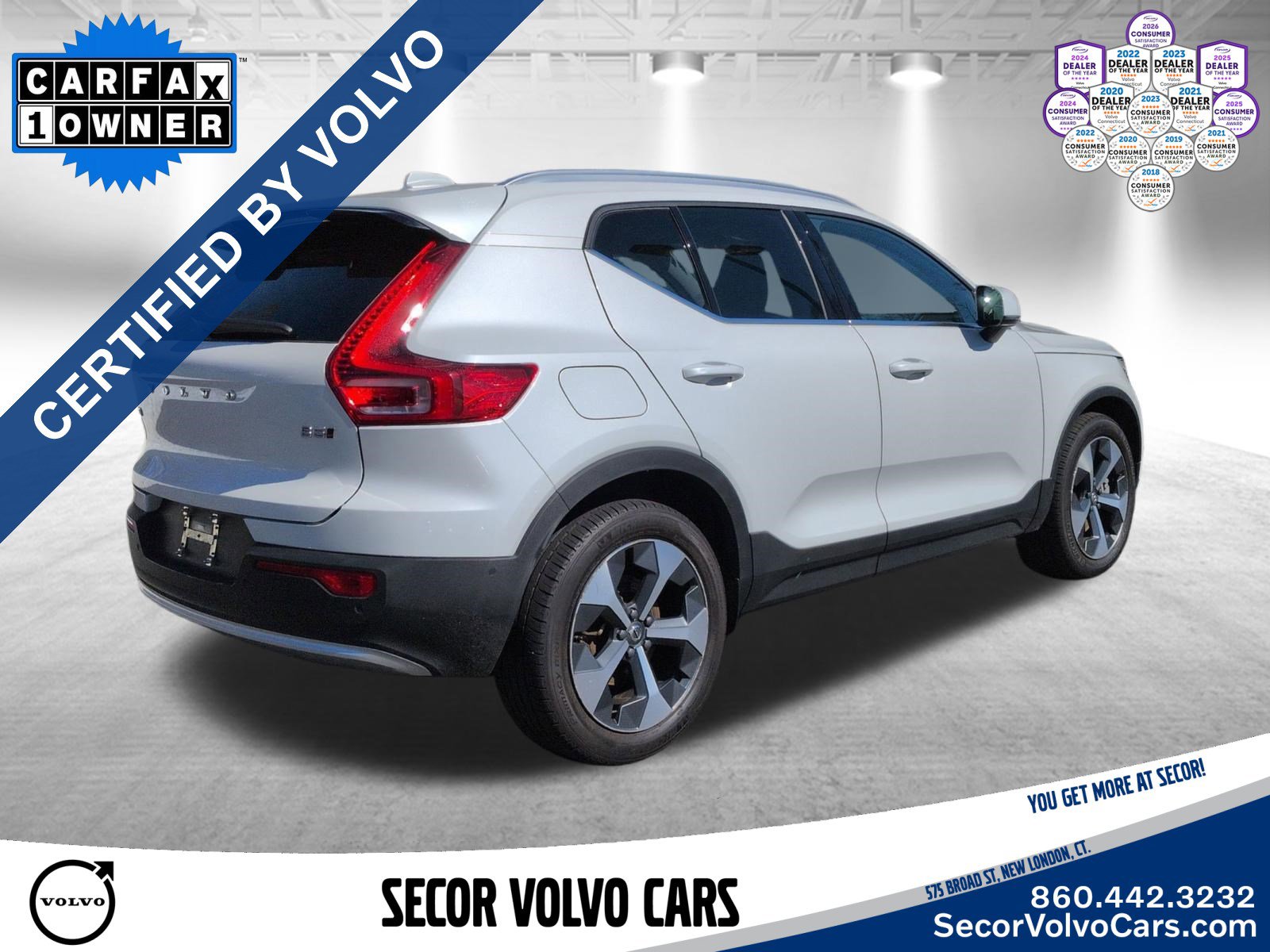2023 Volvo XC40 B5 AWD Plus Bright Theme 