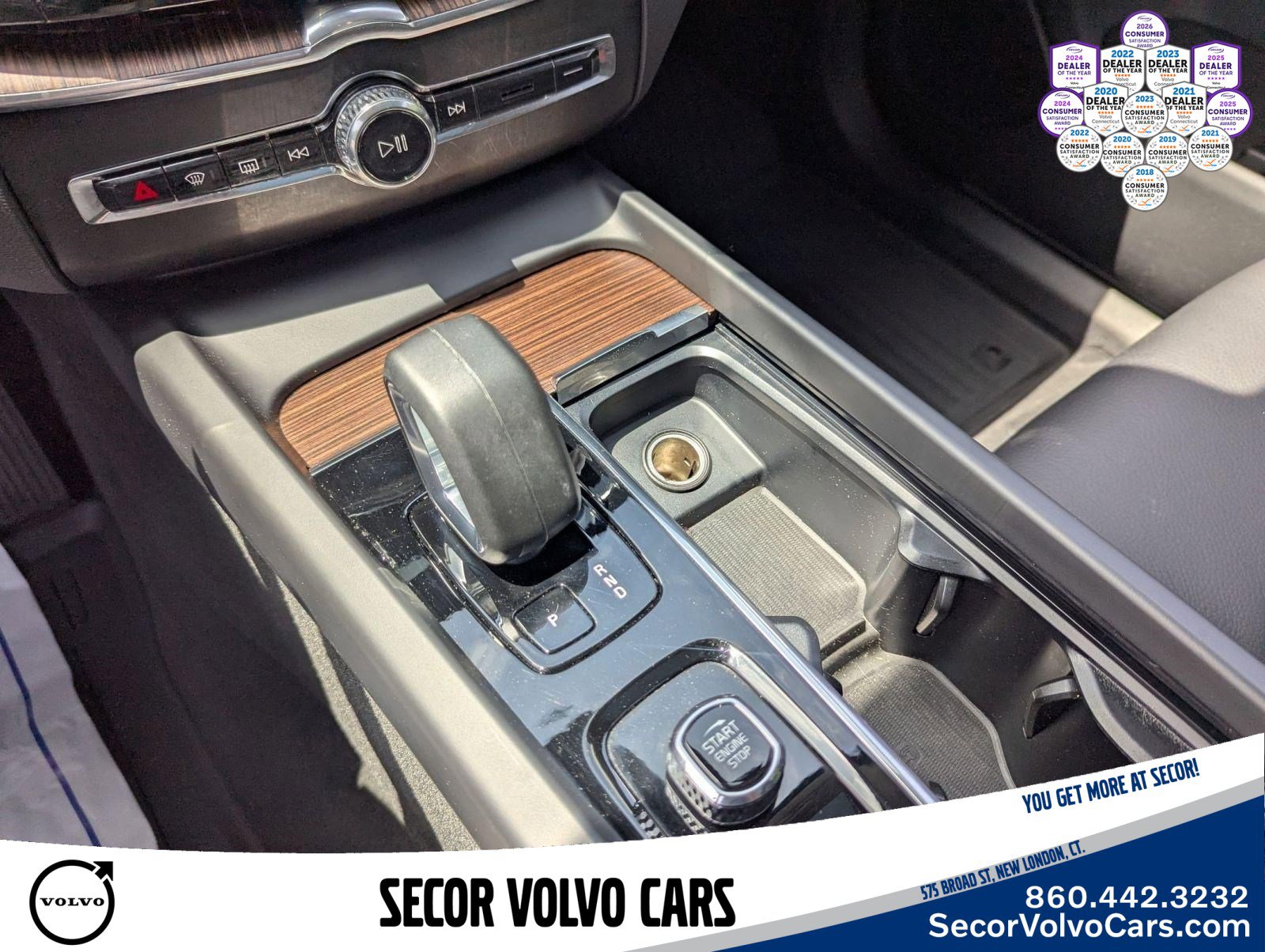 2023 Volvo XC60 Plus - Photo 11
