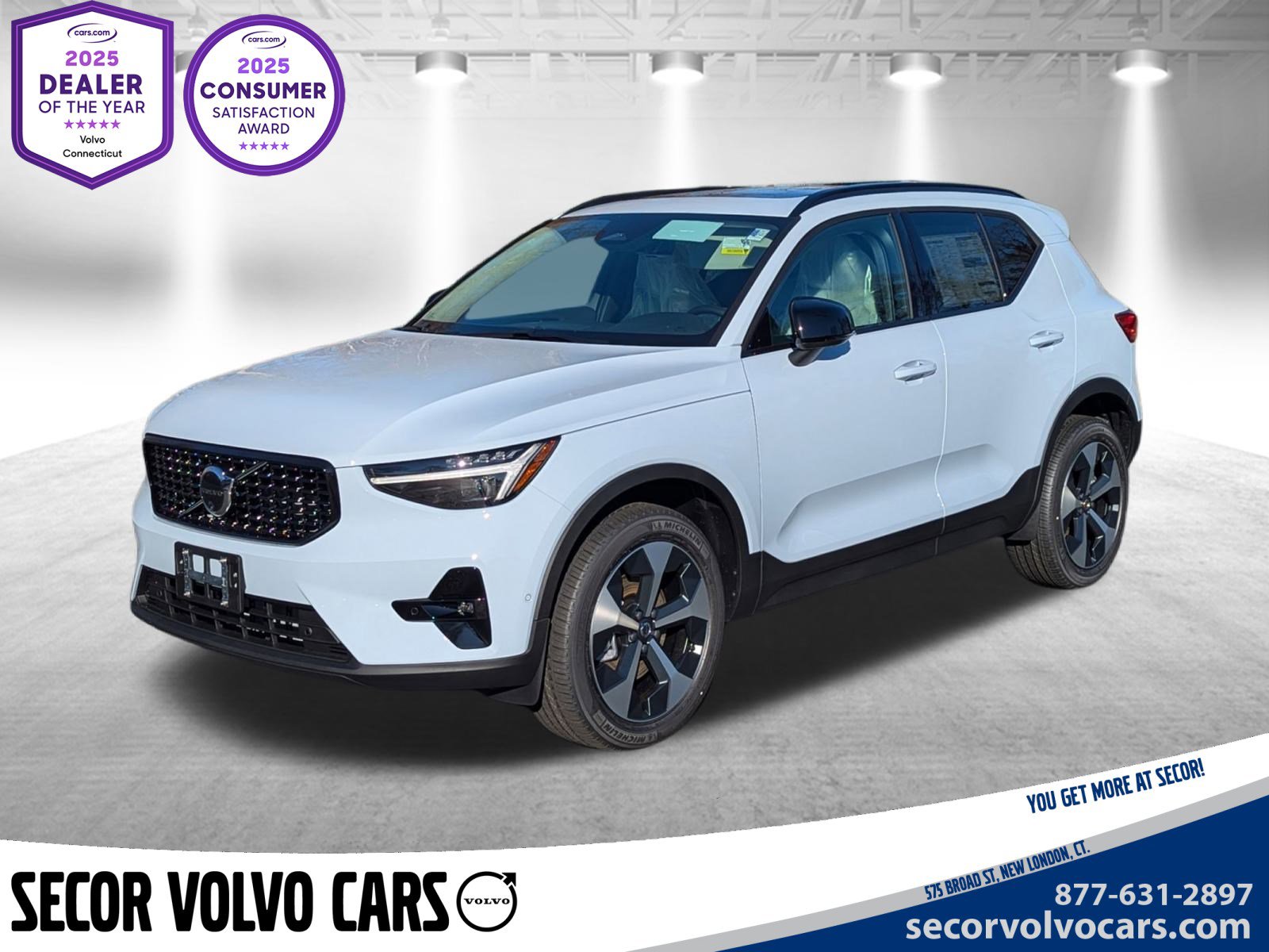2026 Volvo XC40 Plus's photo