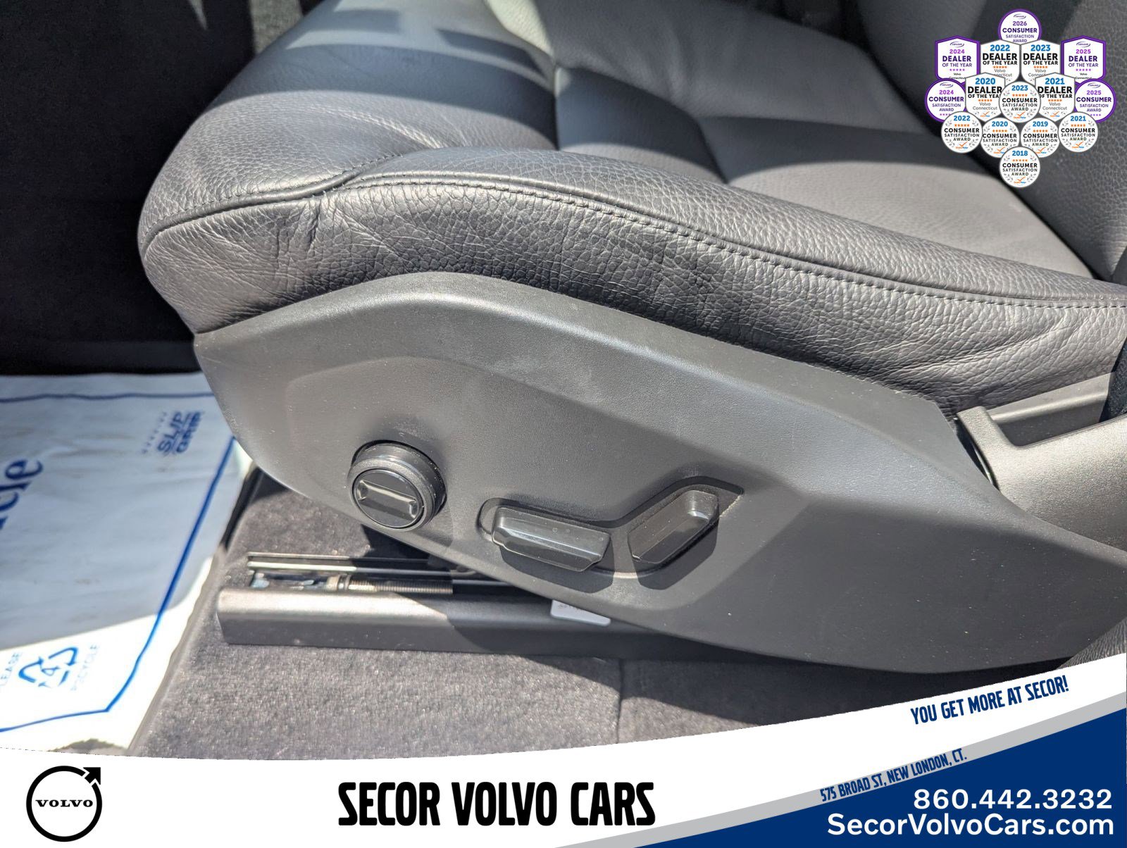 2023 Volvo XC60 Plus - Photo 19