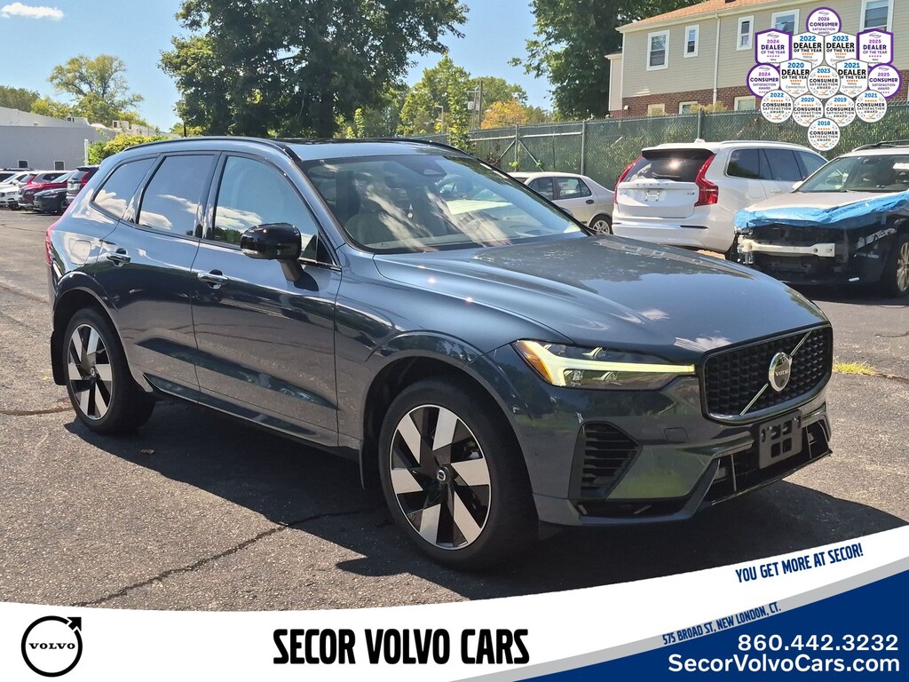 Used 2024 Volvo XC60 Recharge Plug-In Hybrid Ultimate Dark Theme T8 eAWD PHEV Ultimate Dark Theme