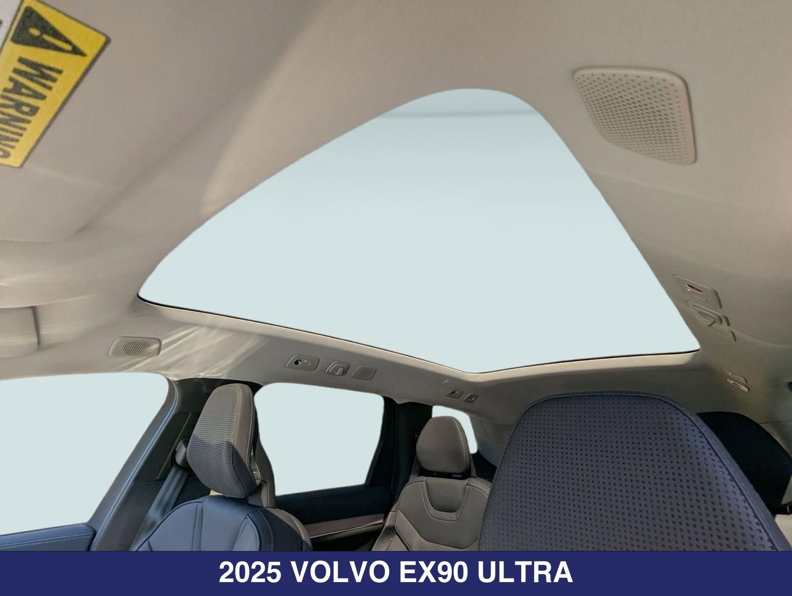 2025 Volvo EX90 Ultra - Photo 18