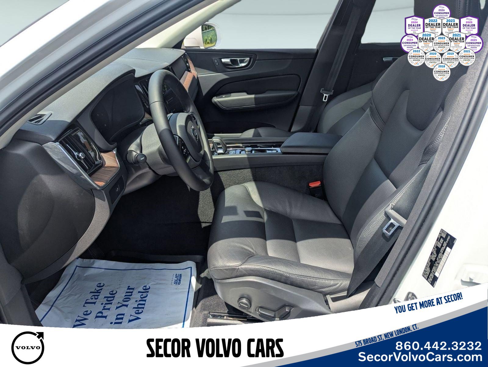 2023 Volvo XC60 Plus - Photo 8