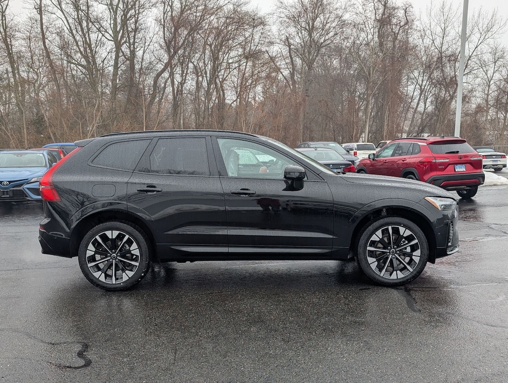 New 2026 Volvo XC60 B5 Plus SUV