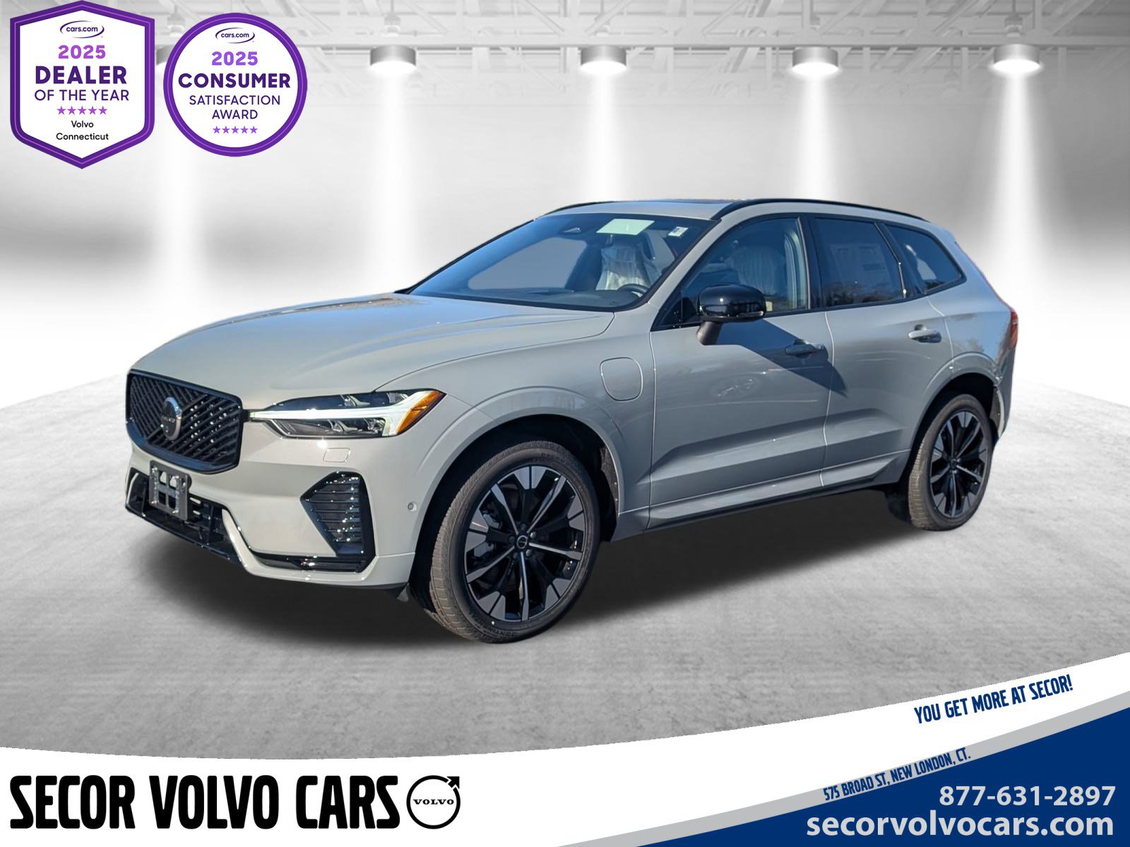 2026 Volvo XC60 plug-in hybrid SUV 