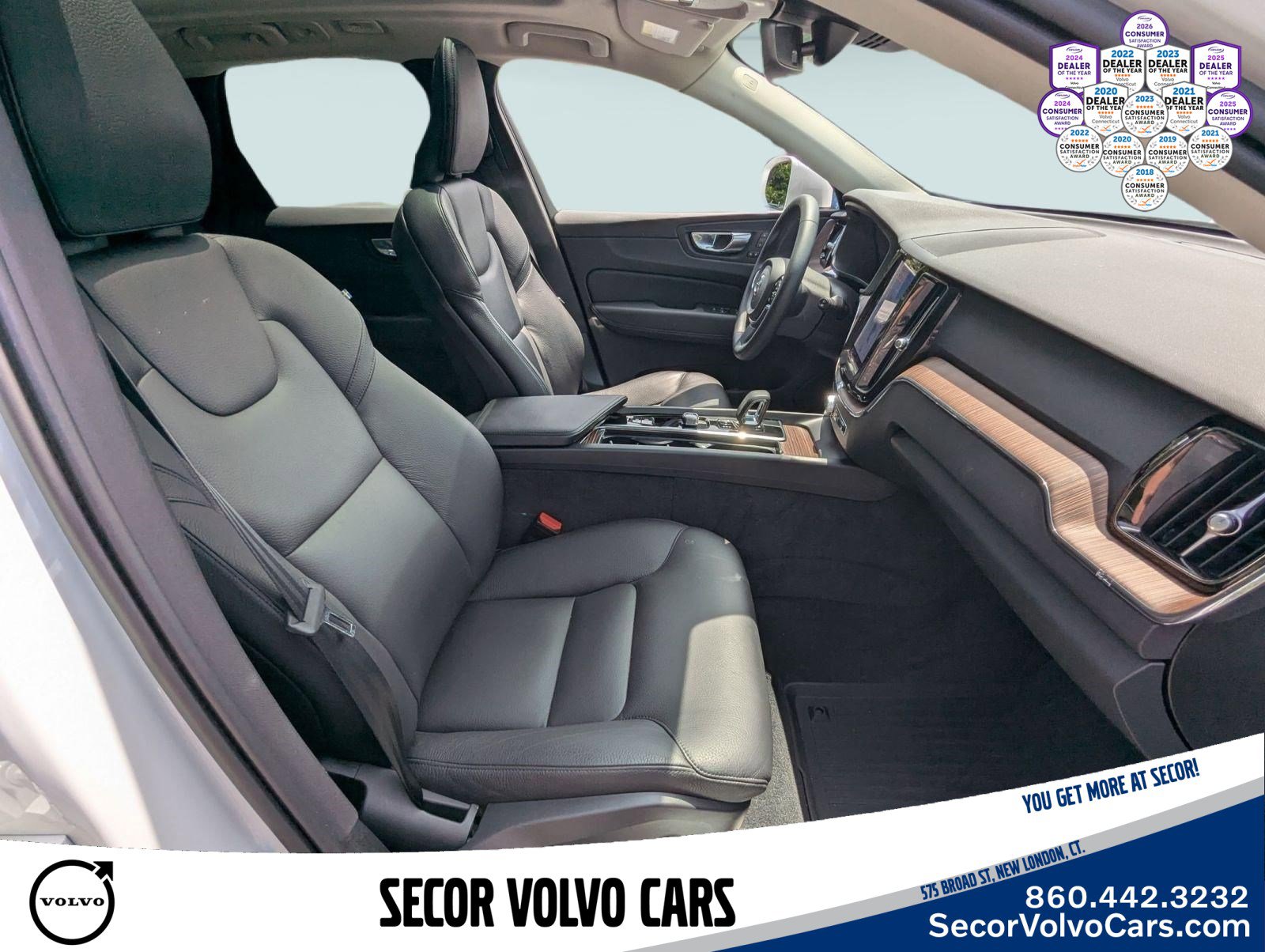 2023 Volvo XC60 Plus - Photo 23