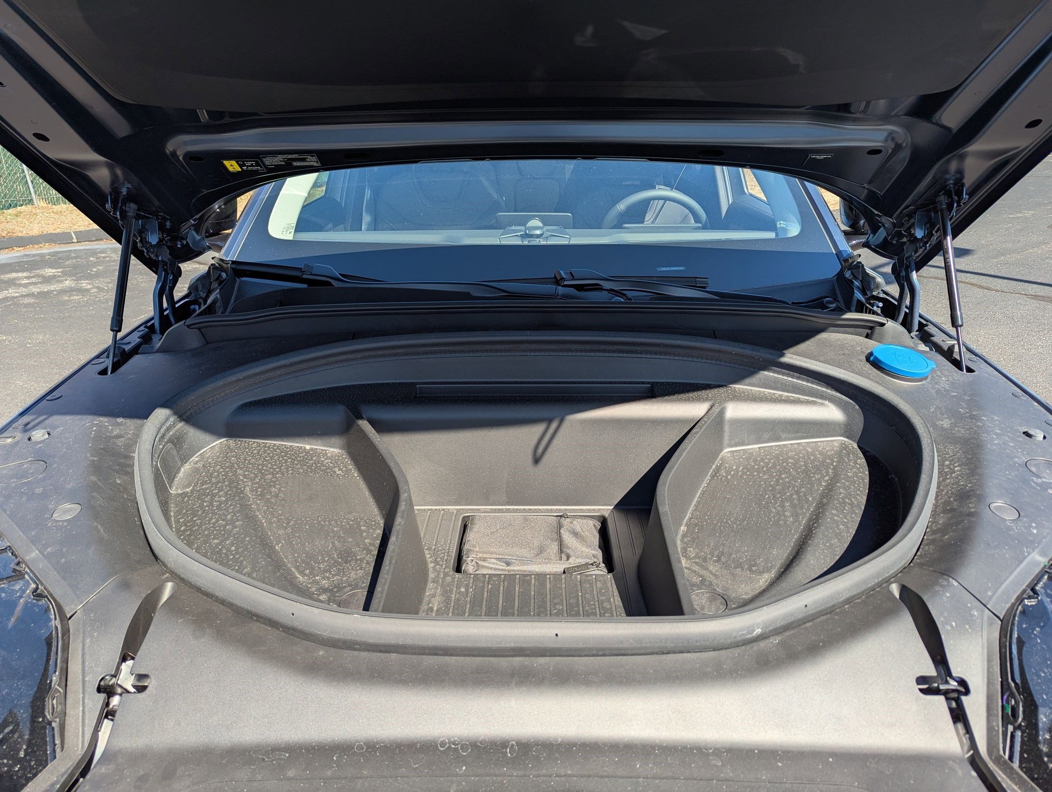 2025 Volvo EX90 Ultra - Photo 24