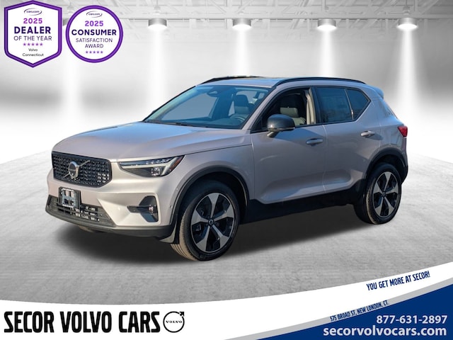 2026 Volvo XC40 B5 Plus AWD SUV