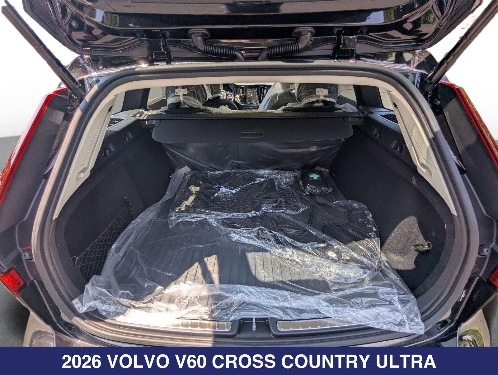 2026 Volvo V60 Cross Country Ultra - Photo 21