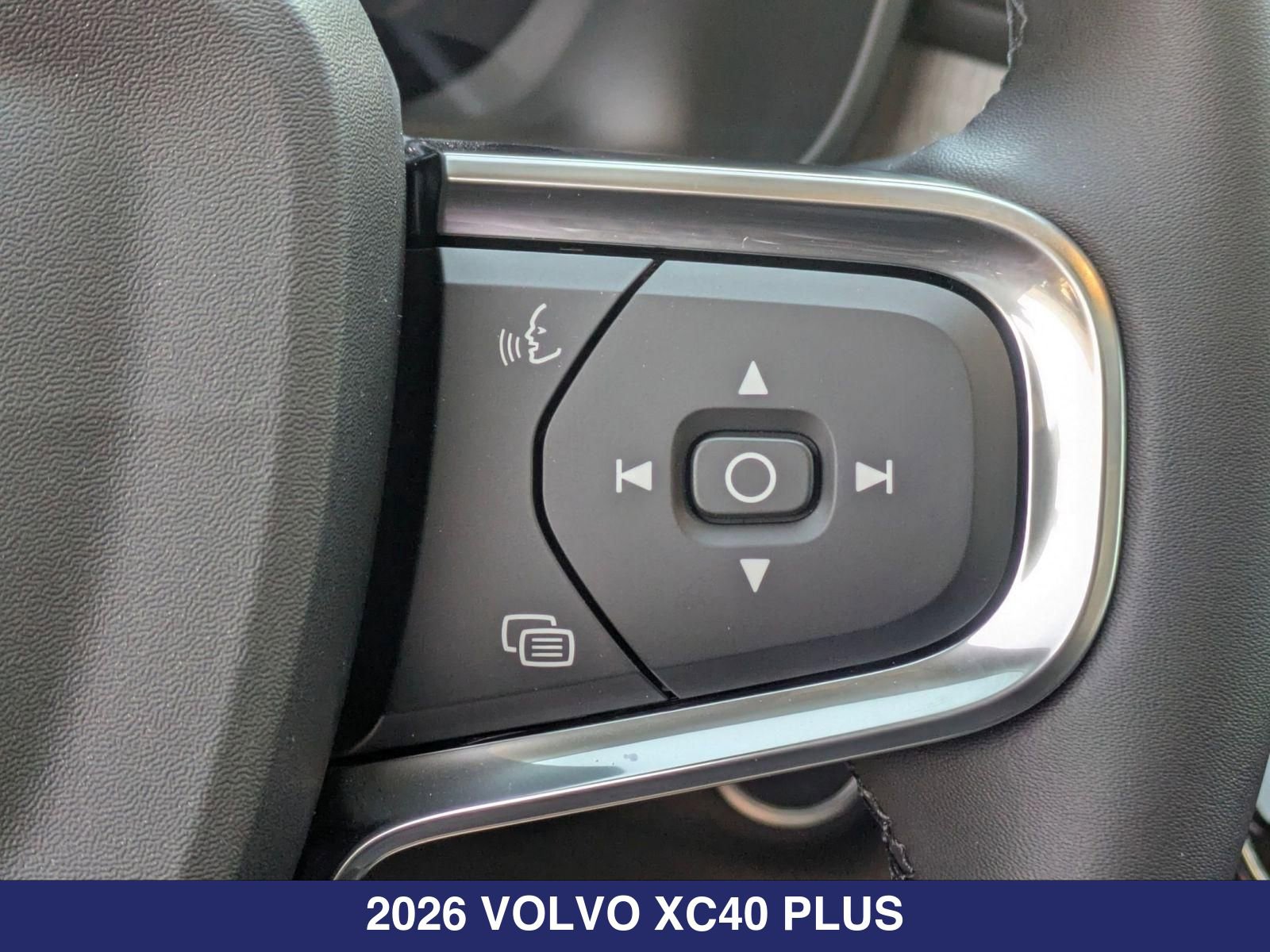 2026 Volvo XC40 Plus - Photo 18
