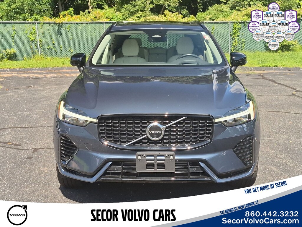 Used 2024 Volvo XC60 Recharge Plug-In Hybrid Ultimate Dark Theme T8 eAWD PHEV Ultimate Dark Theme