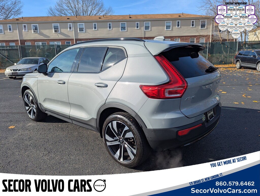 Certified 2024 Volvo XC40 Ultimate Dark Theme B5 AWD Ultimate Dark Theme