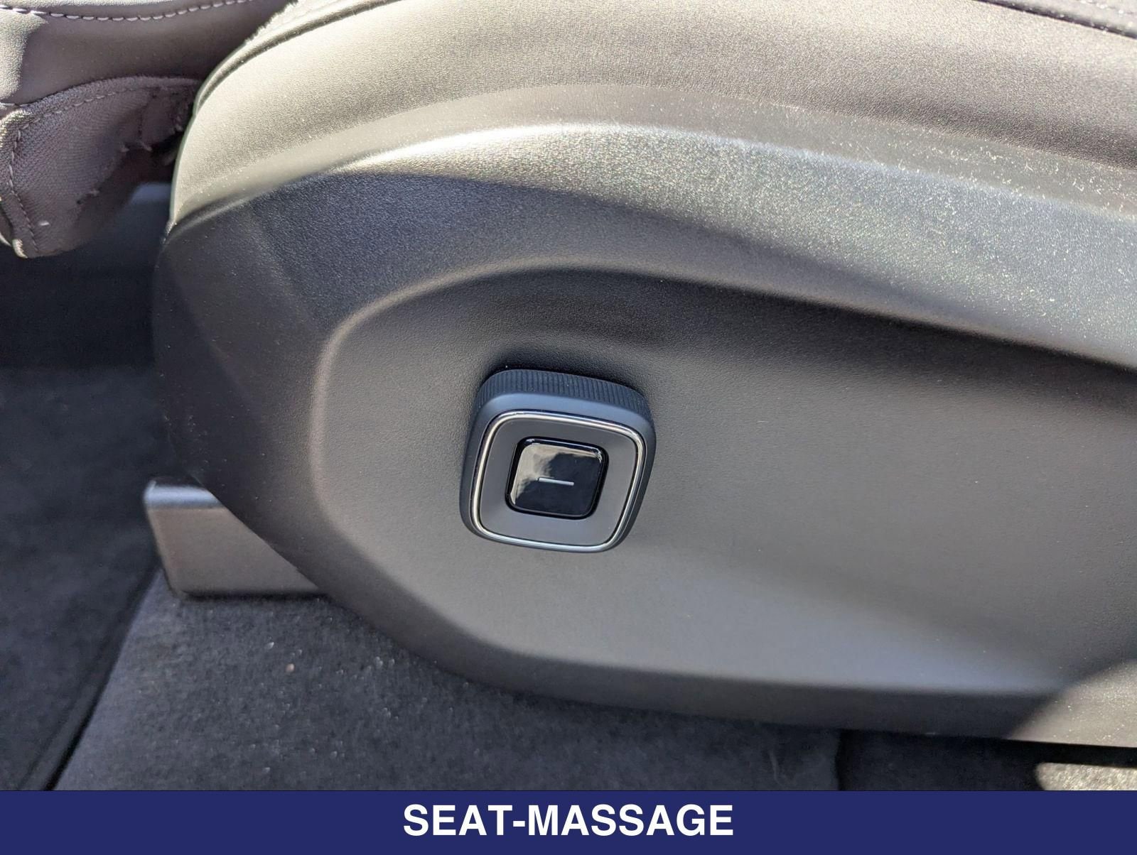 2025 Volvo EX90 Ultra - Photo 10