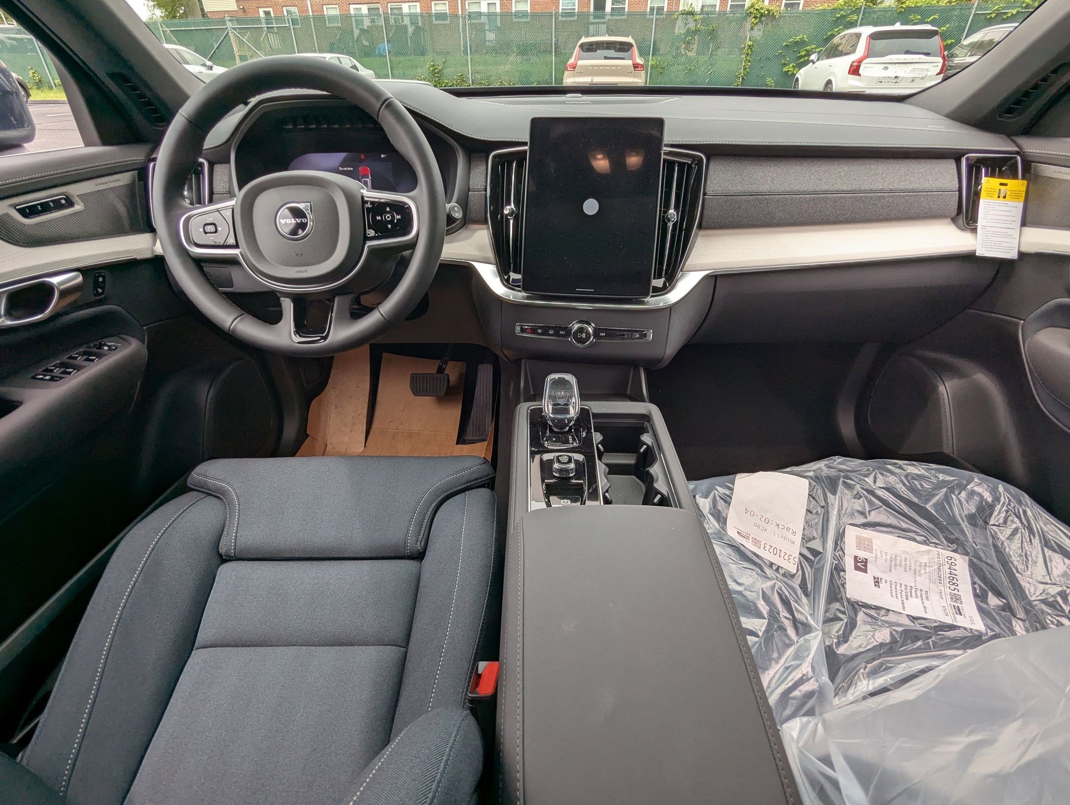 2025 Volvo XC90 Ultra - Photo 18