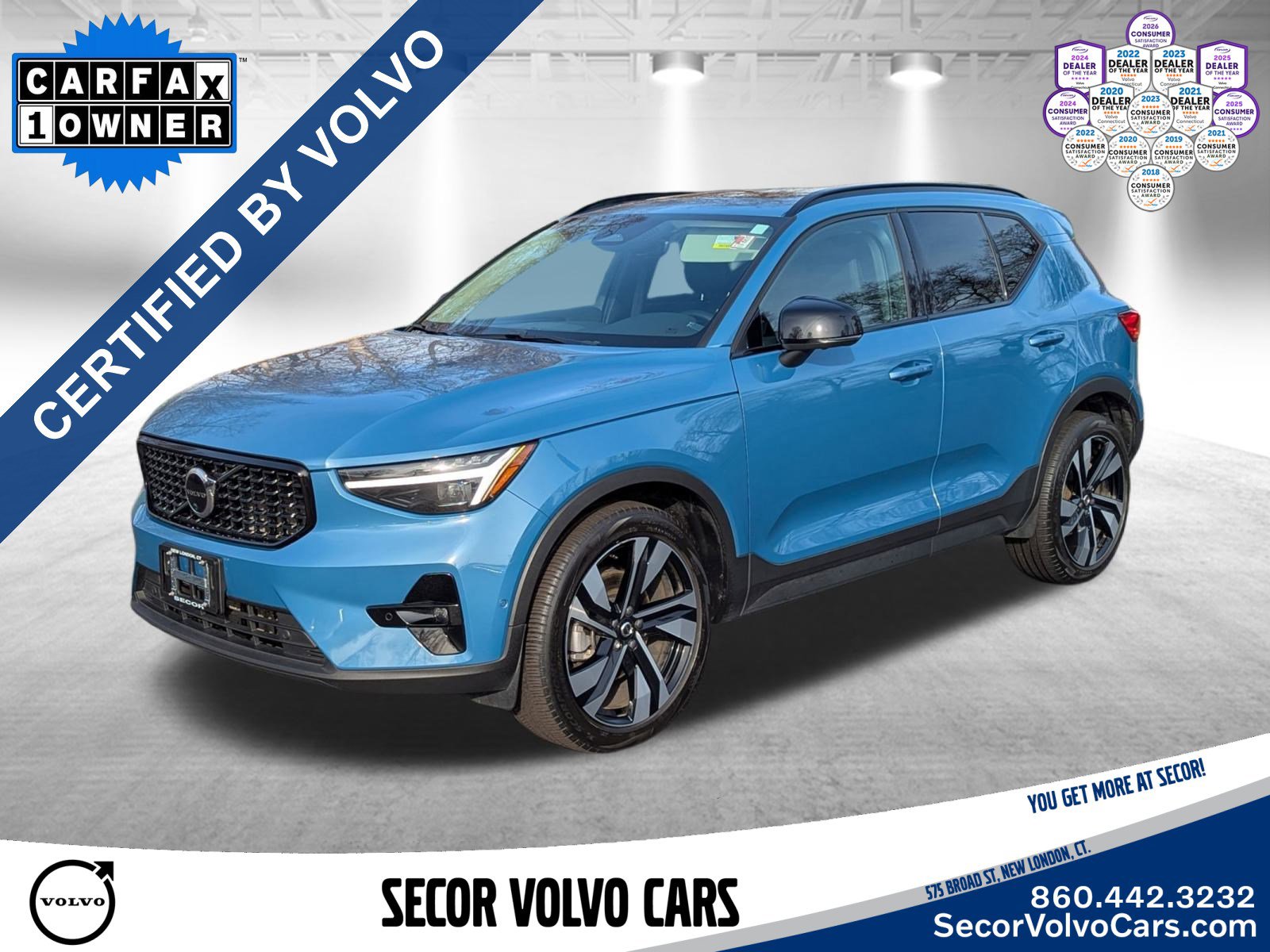 2023 Volvo XC40 B5 AWD Ultimate Dark Theme 