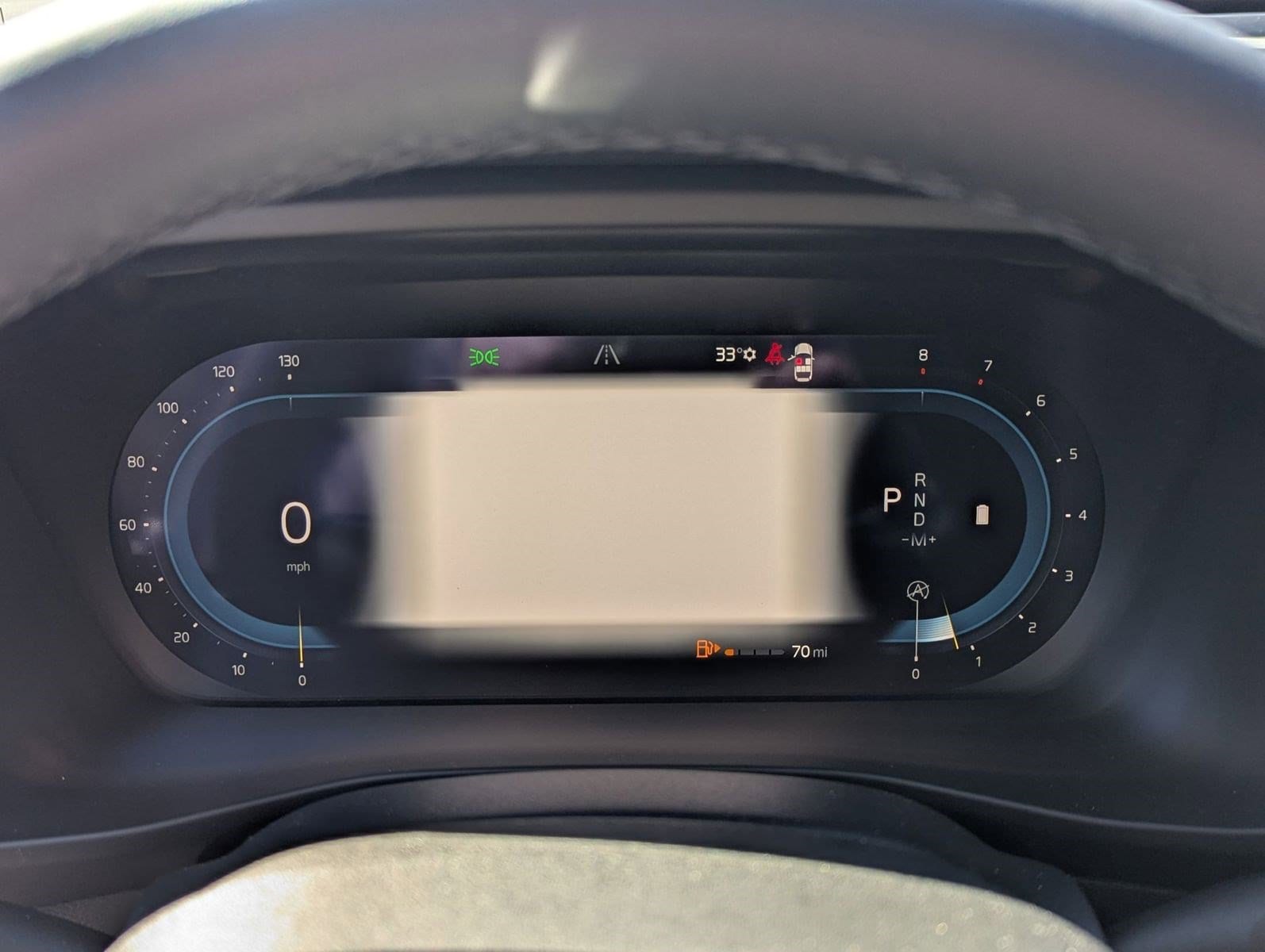 2025 Volvo XC40 Plus - Photo 13