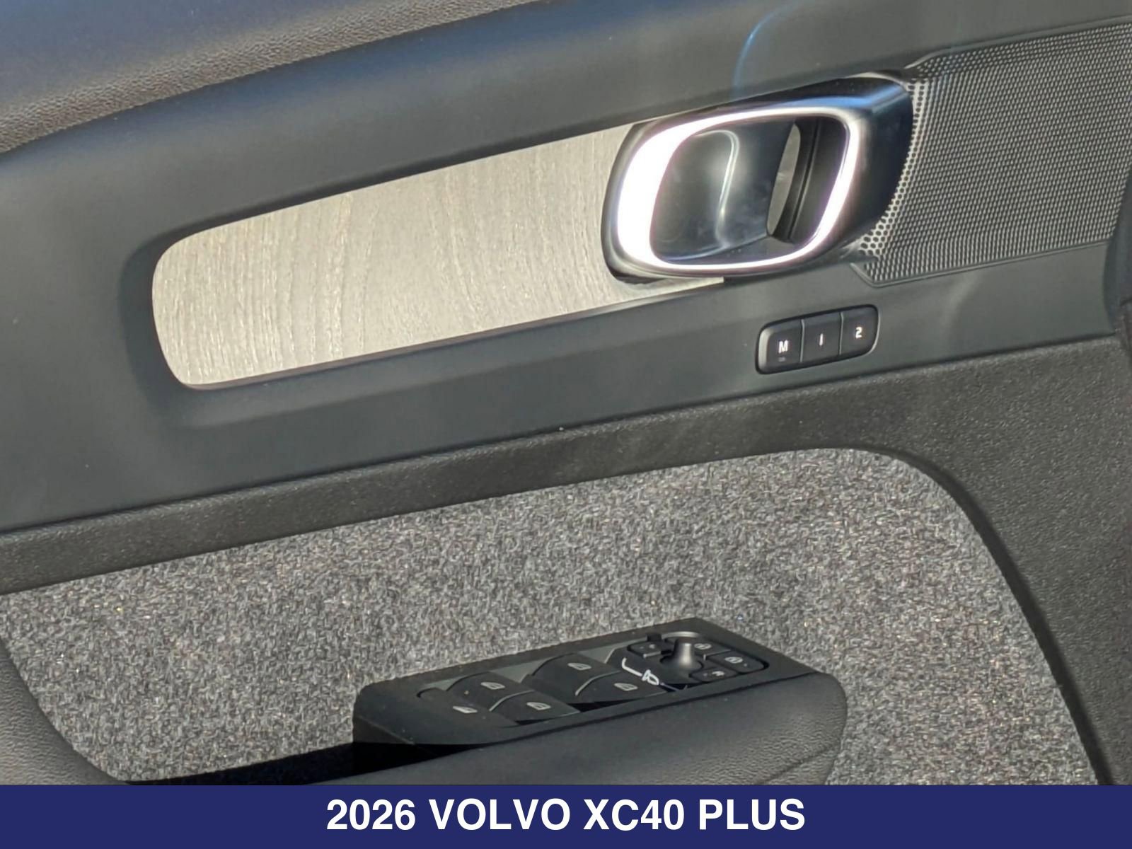 2026 Volvo XC40 Plus - Photo 12