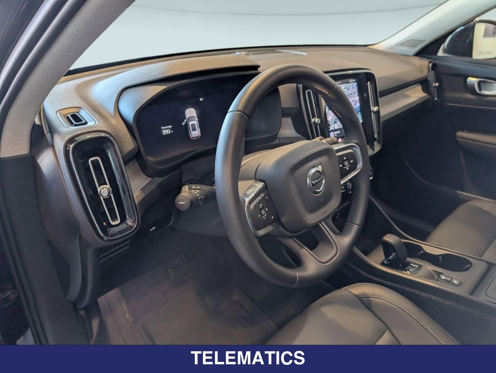 2026 Volvo XC40 Core - Photo 9