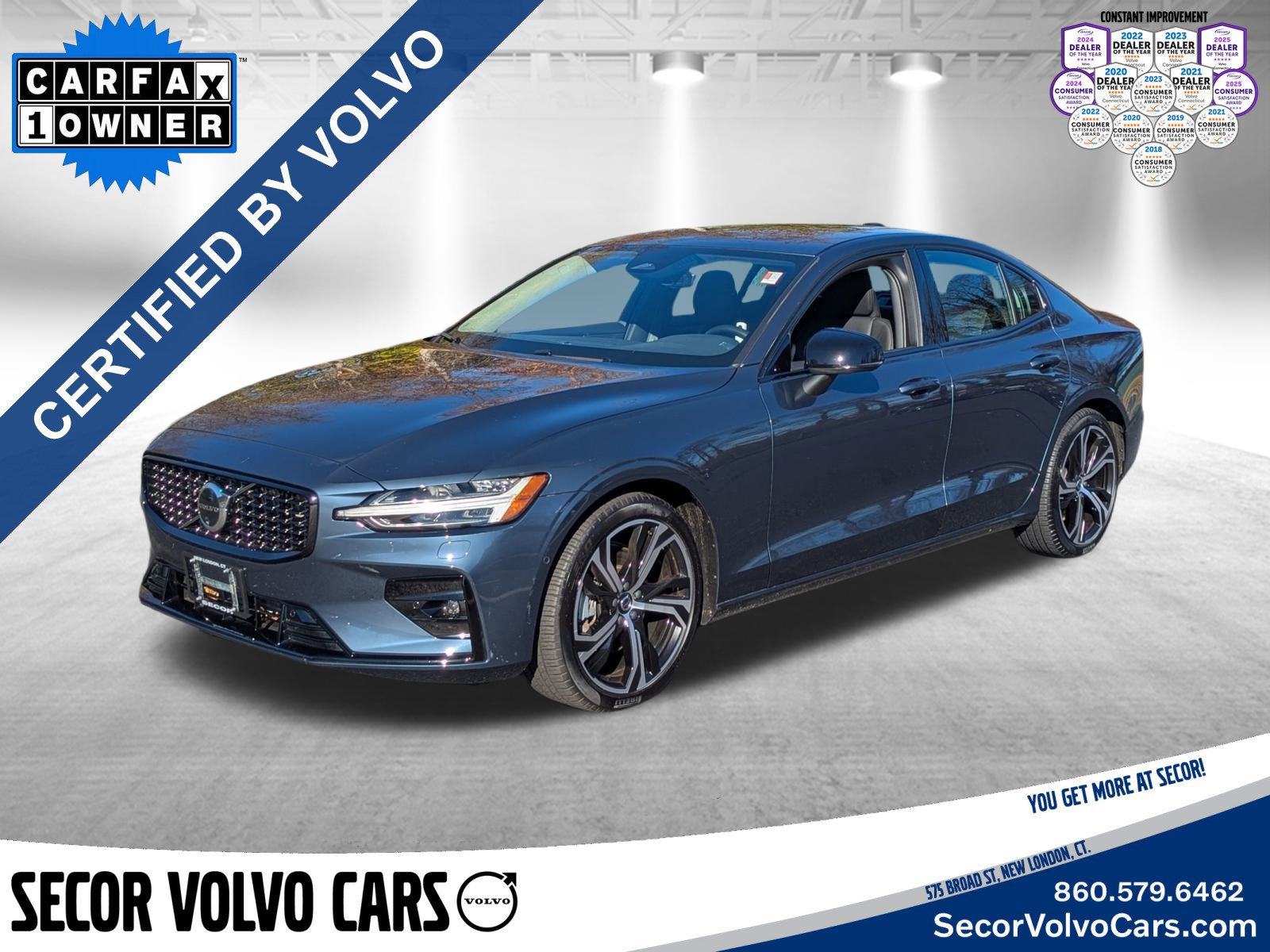 2024 Volvo S60 B5 AWD Plus Dark Theme 