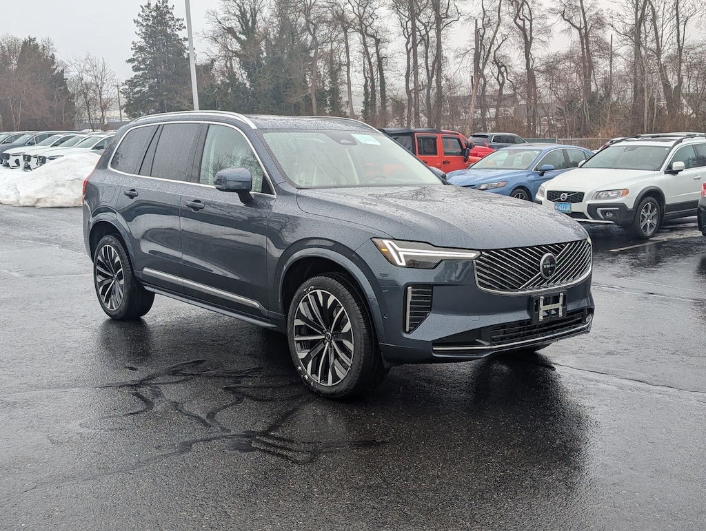 New 2026 Volvo XC90 B5 Ultra 7-Seater SUV