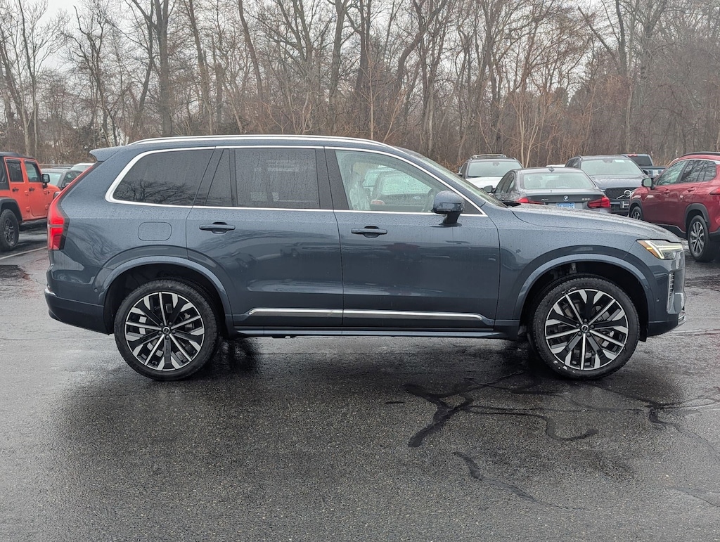 New 2026 Volvo XC90 B5 Ultra 7-Seater SUV