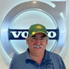 Staff member Eric Weiss from ID_25ad5c