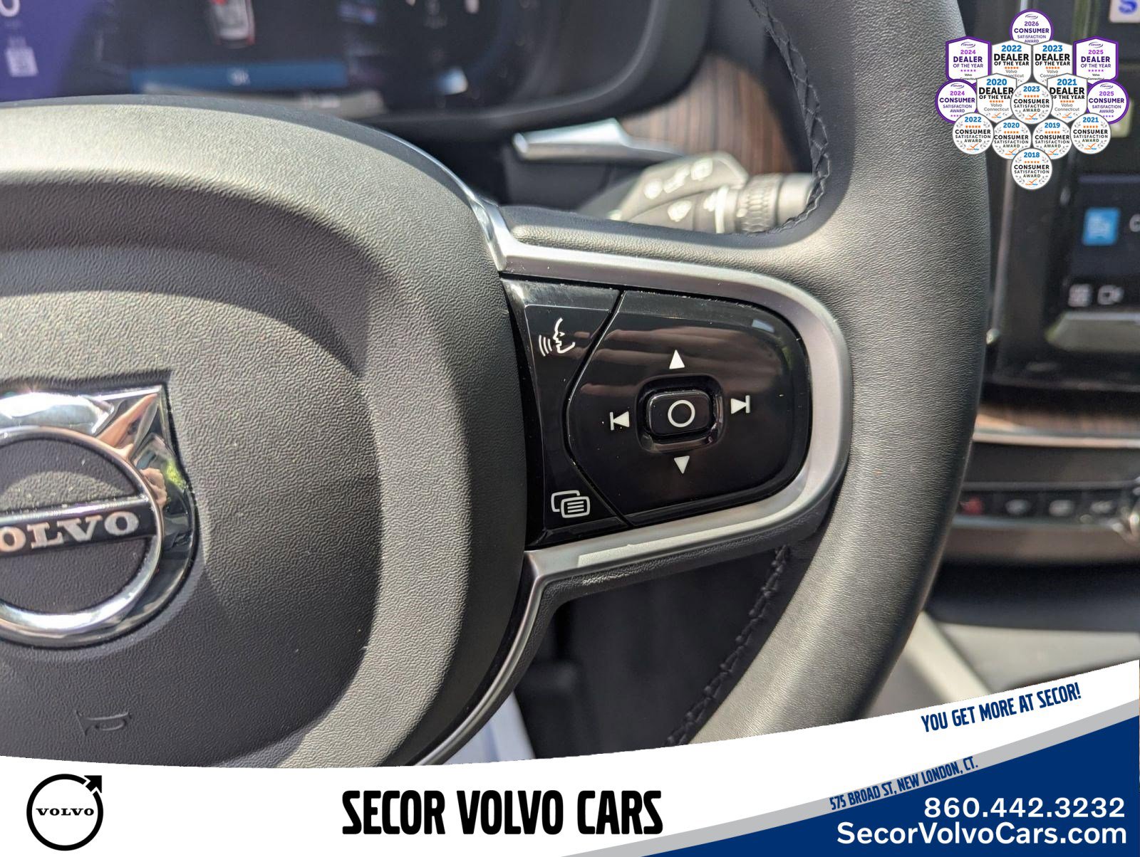 2023 Volvo XC60 Plus - Photo 18