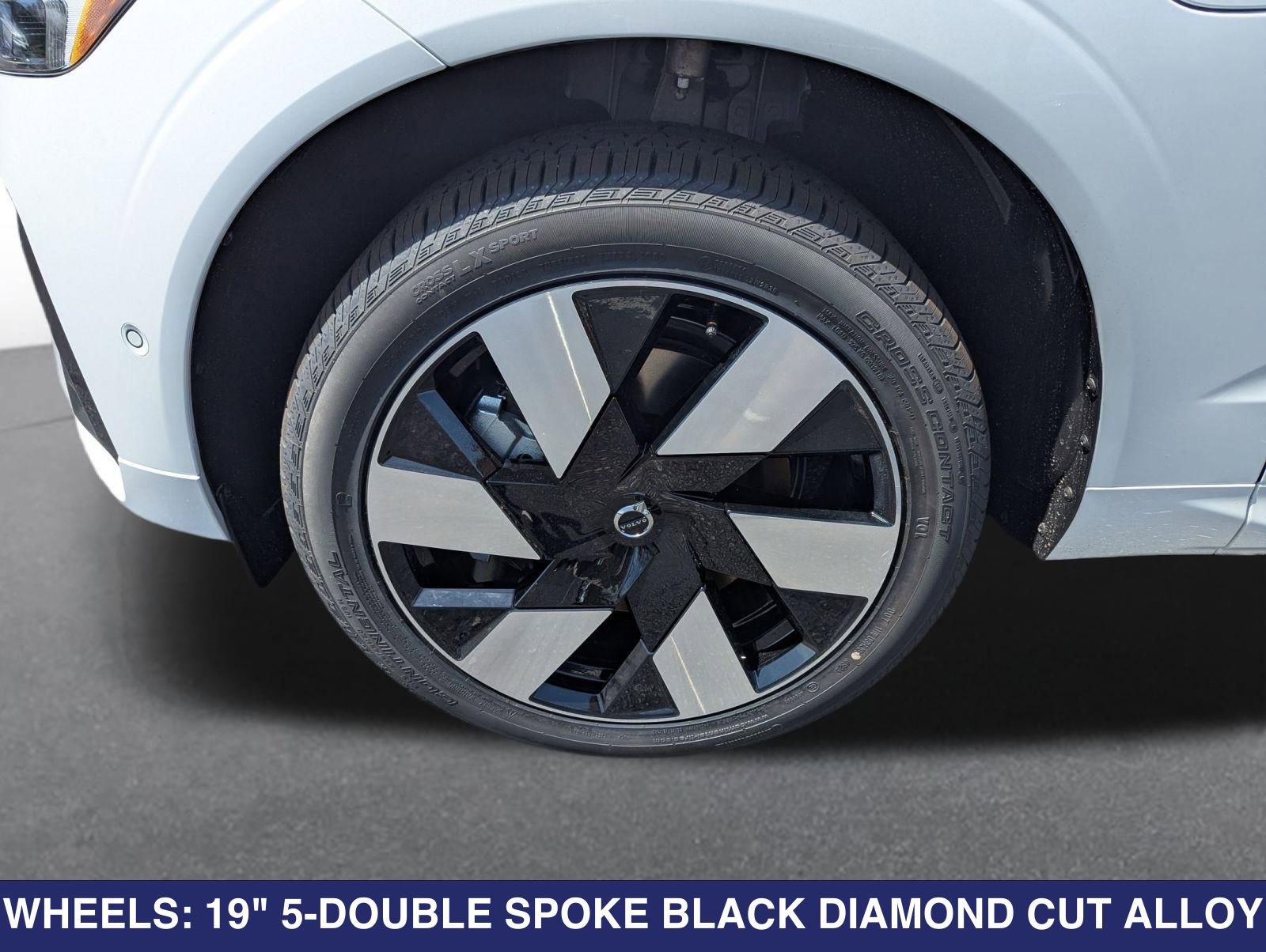 2025 Volvo XC60 Plus - Photo 25