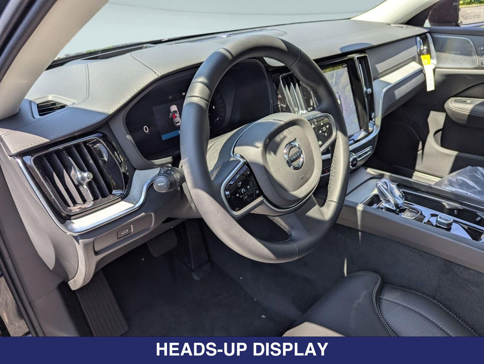 2026 Volvo V60 Cross Country Ultra - Photo 8
