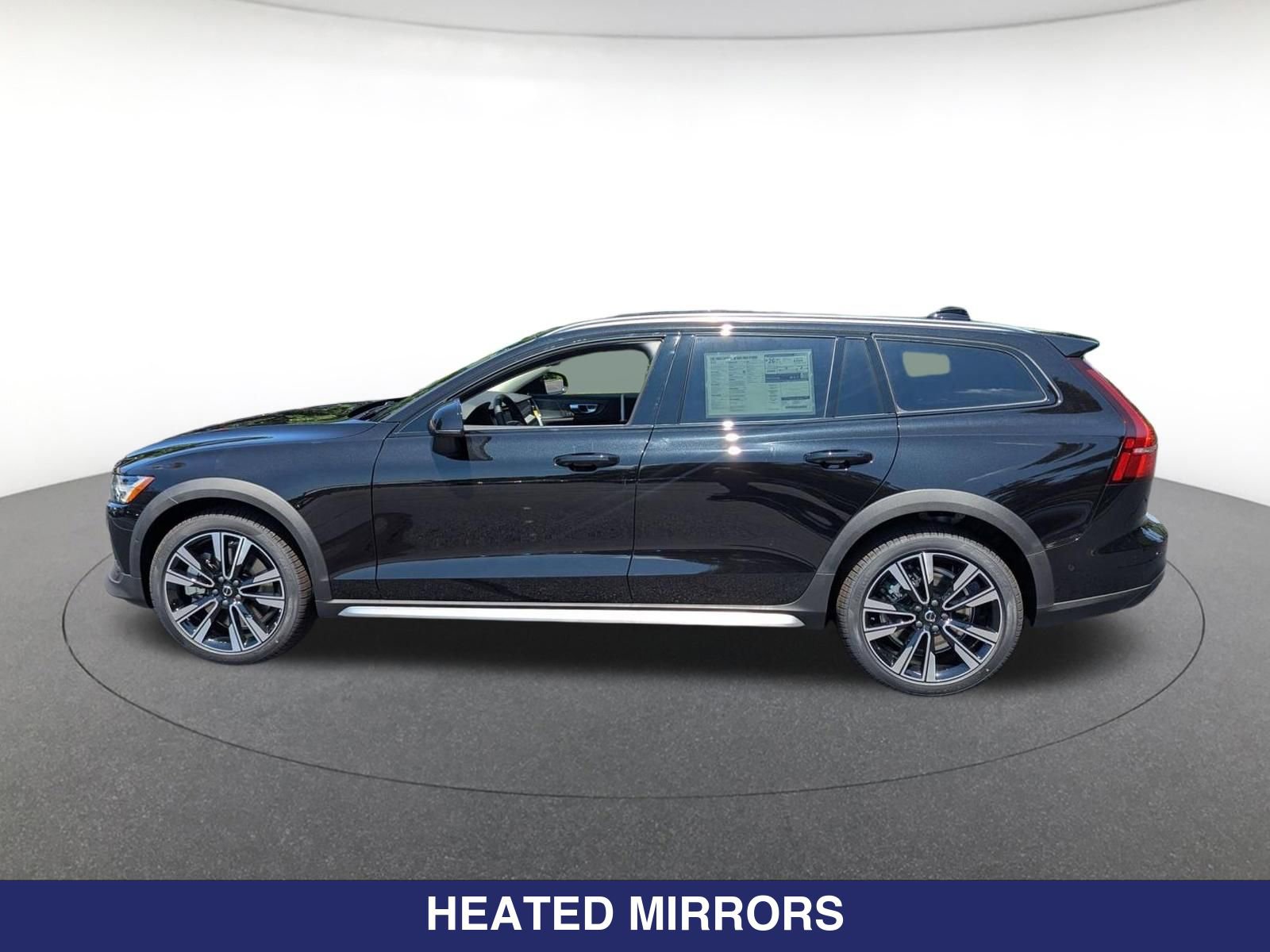 2026 Volvo V60 Cross Country Ultra - Photo 7