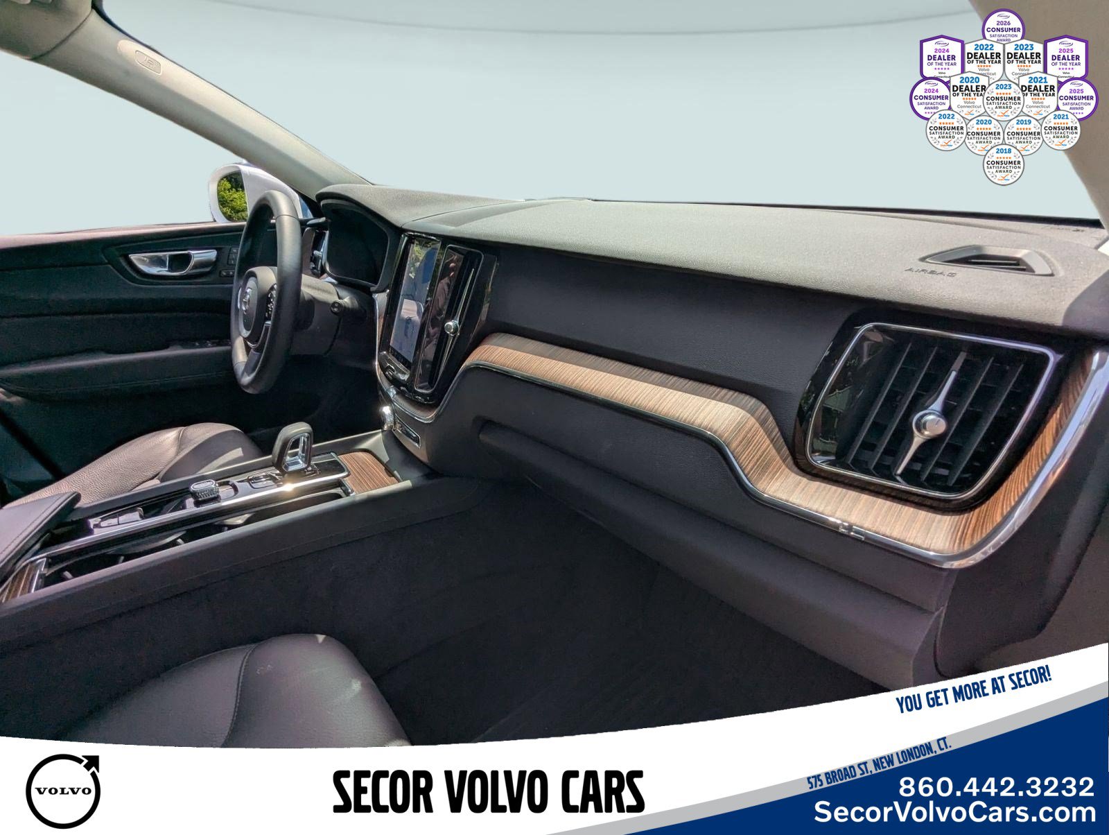 2023 Volvo XC60 Plus - Photo 22