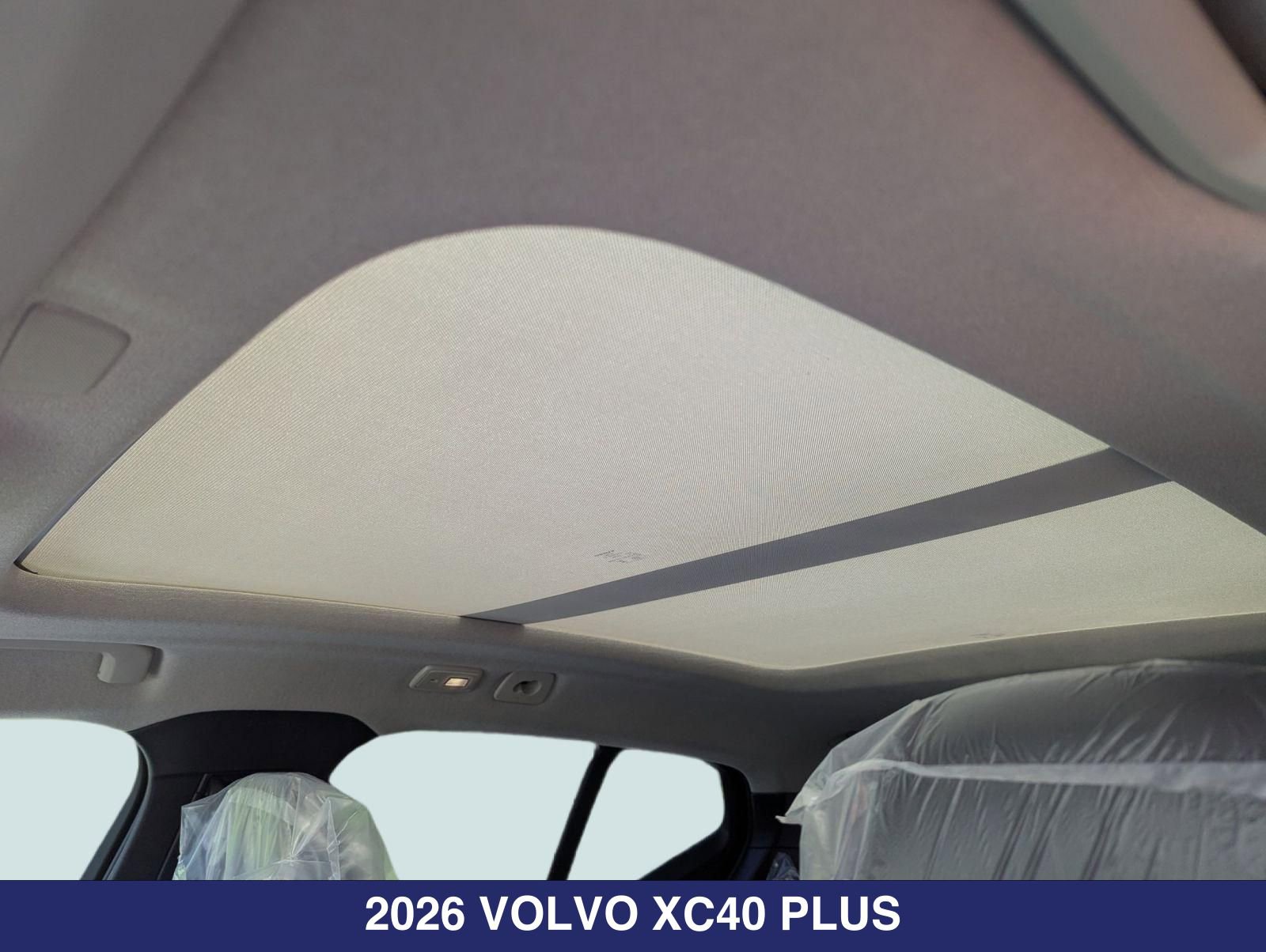 2026 Volvo XC40 Plus - Photo 18