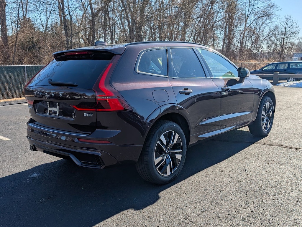 New 2026 Volvo XC60 B5 Plus SUV